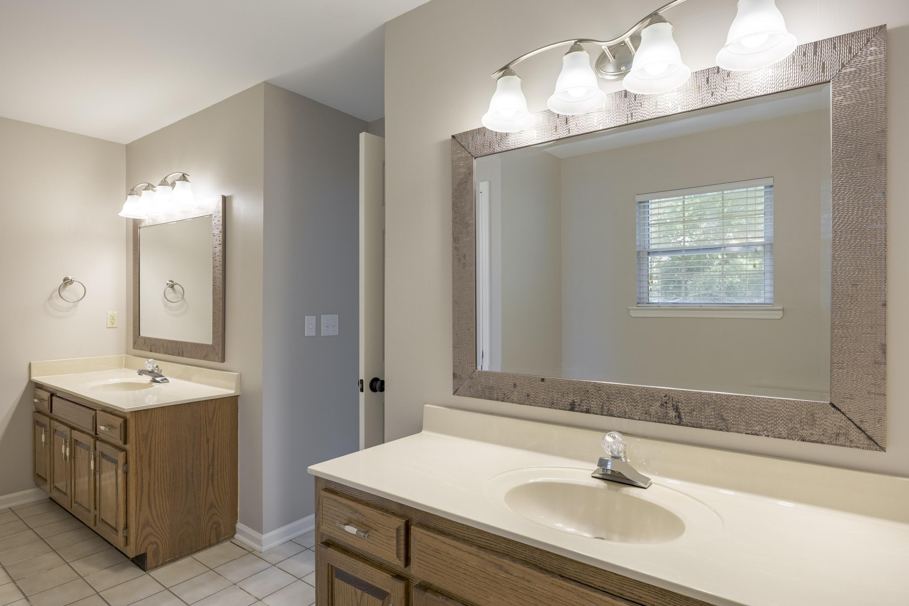 302 Mcfarland Road Road