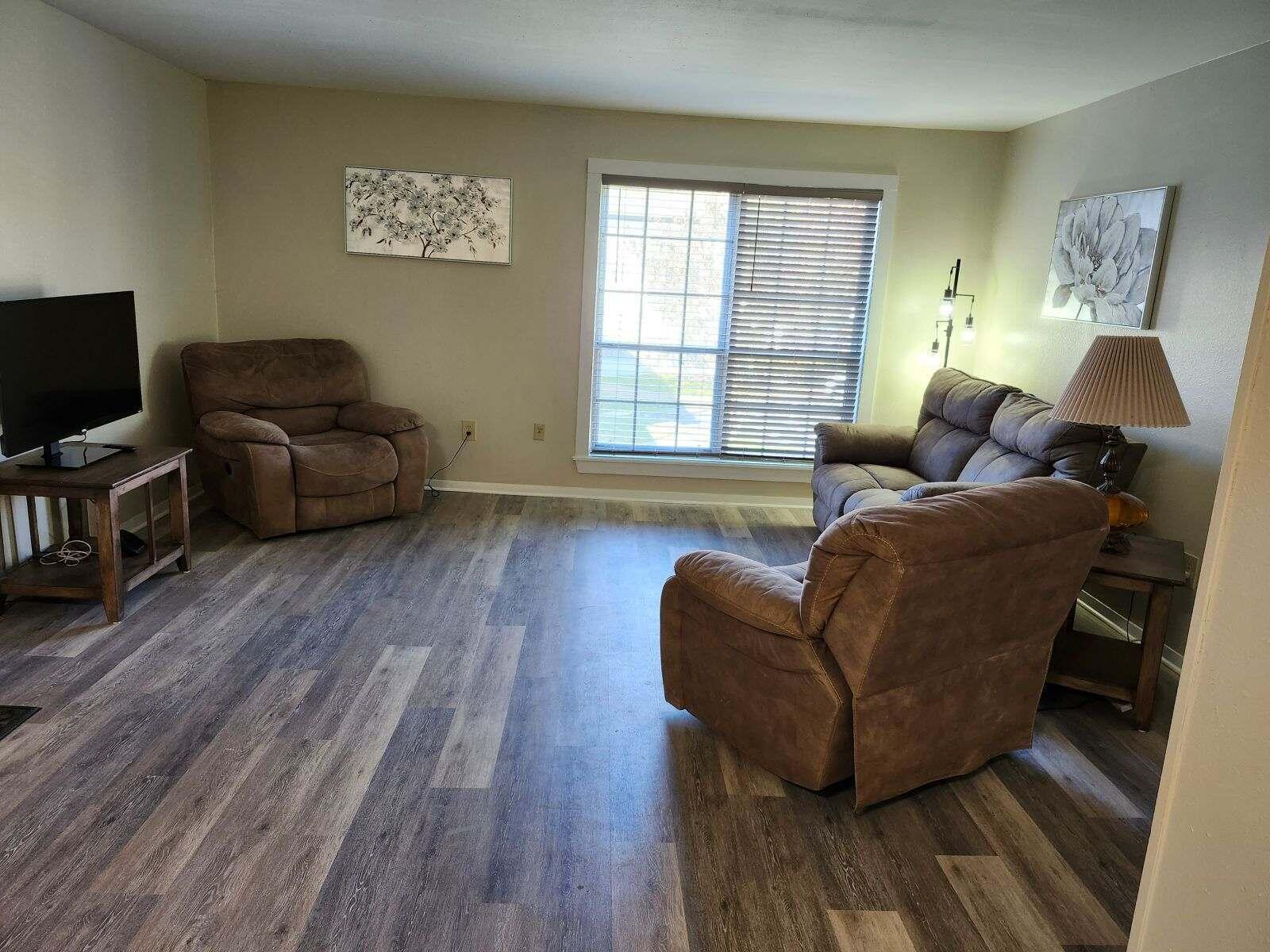 900 Mountain Creek Road, 474