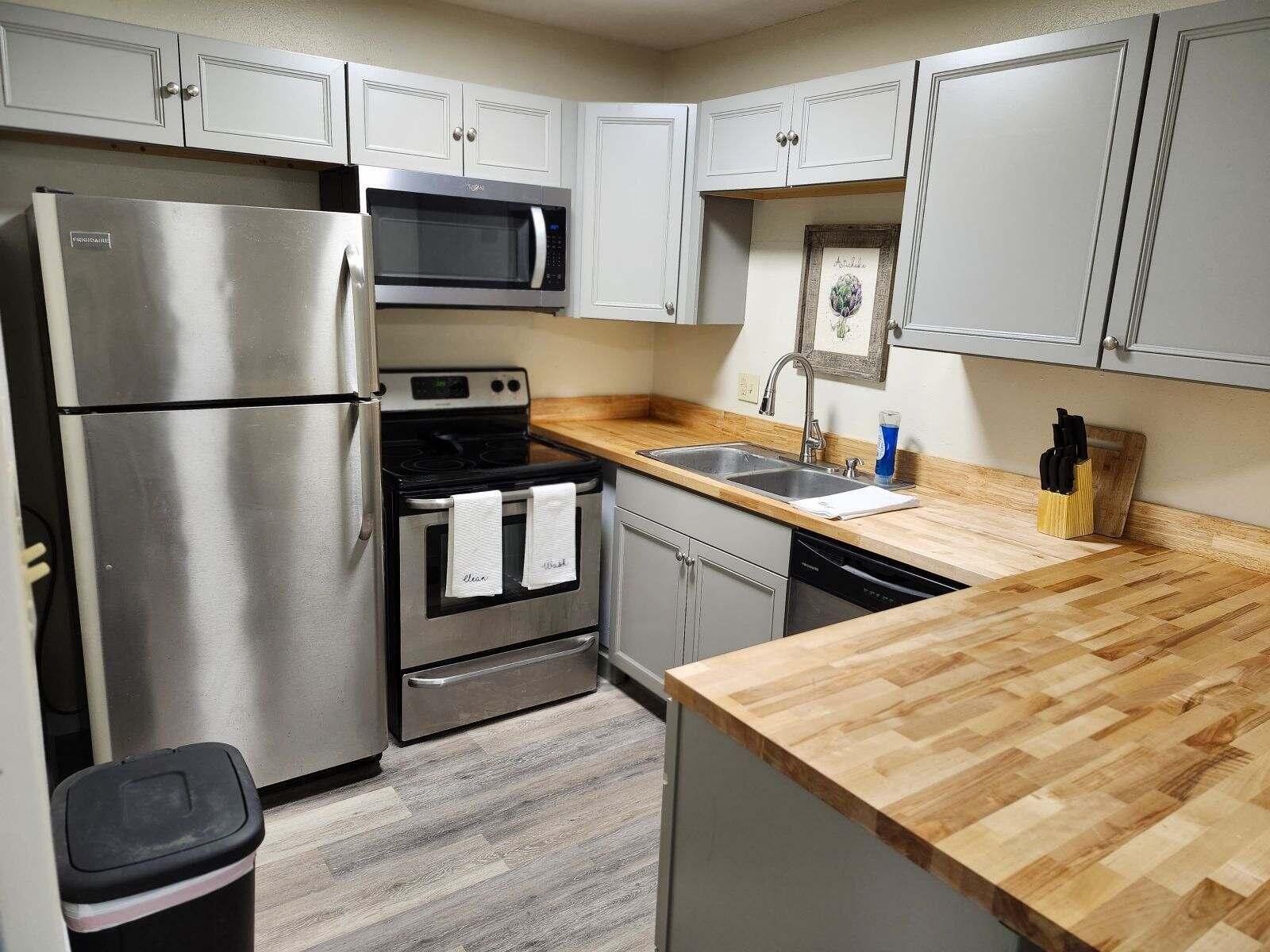 900 Mountain Creek Road, 474