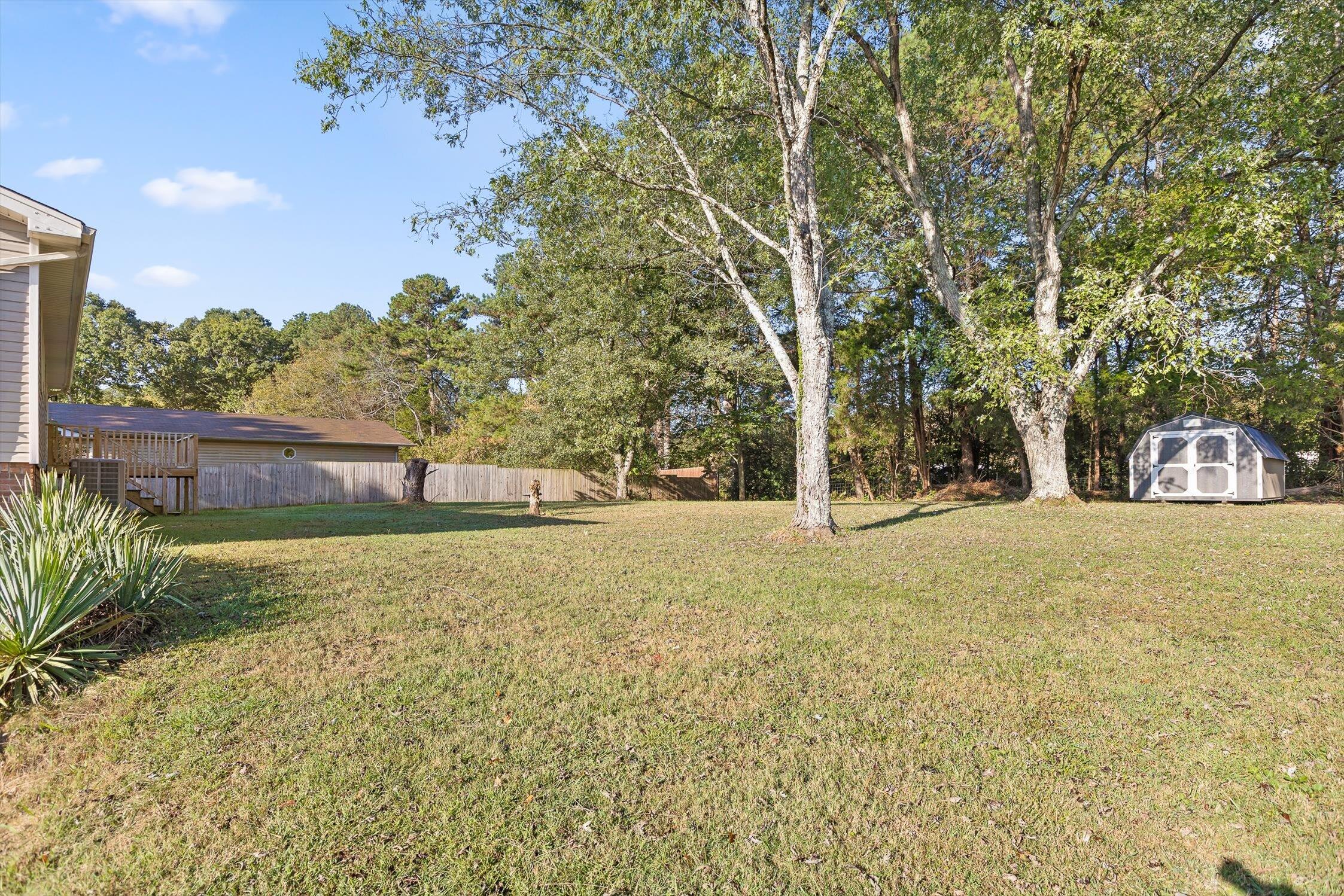 207 Singletree Drive NW