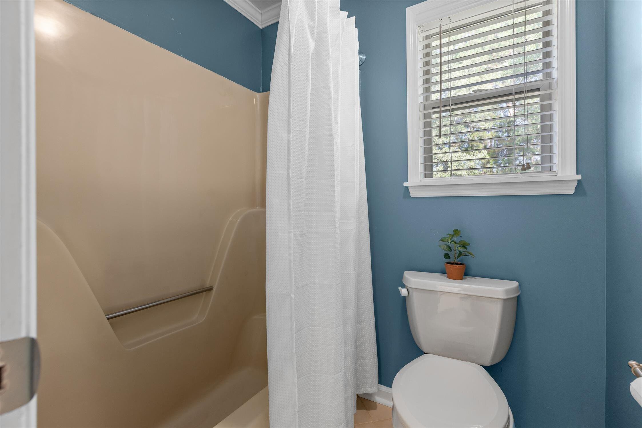 207 Singletree Drive NW