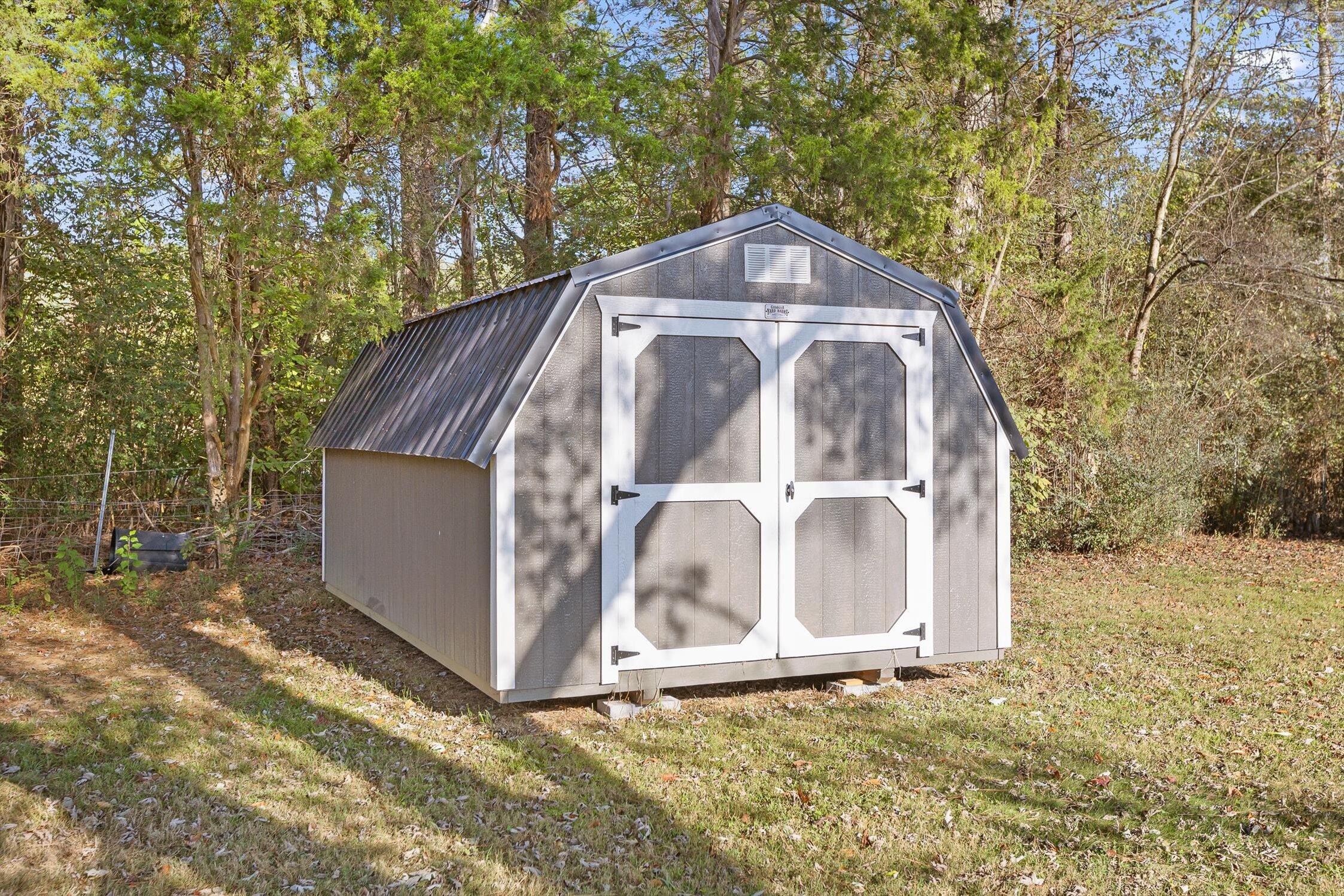 207 Singletree Drive NW