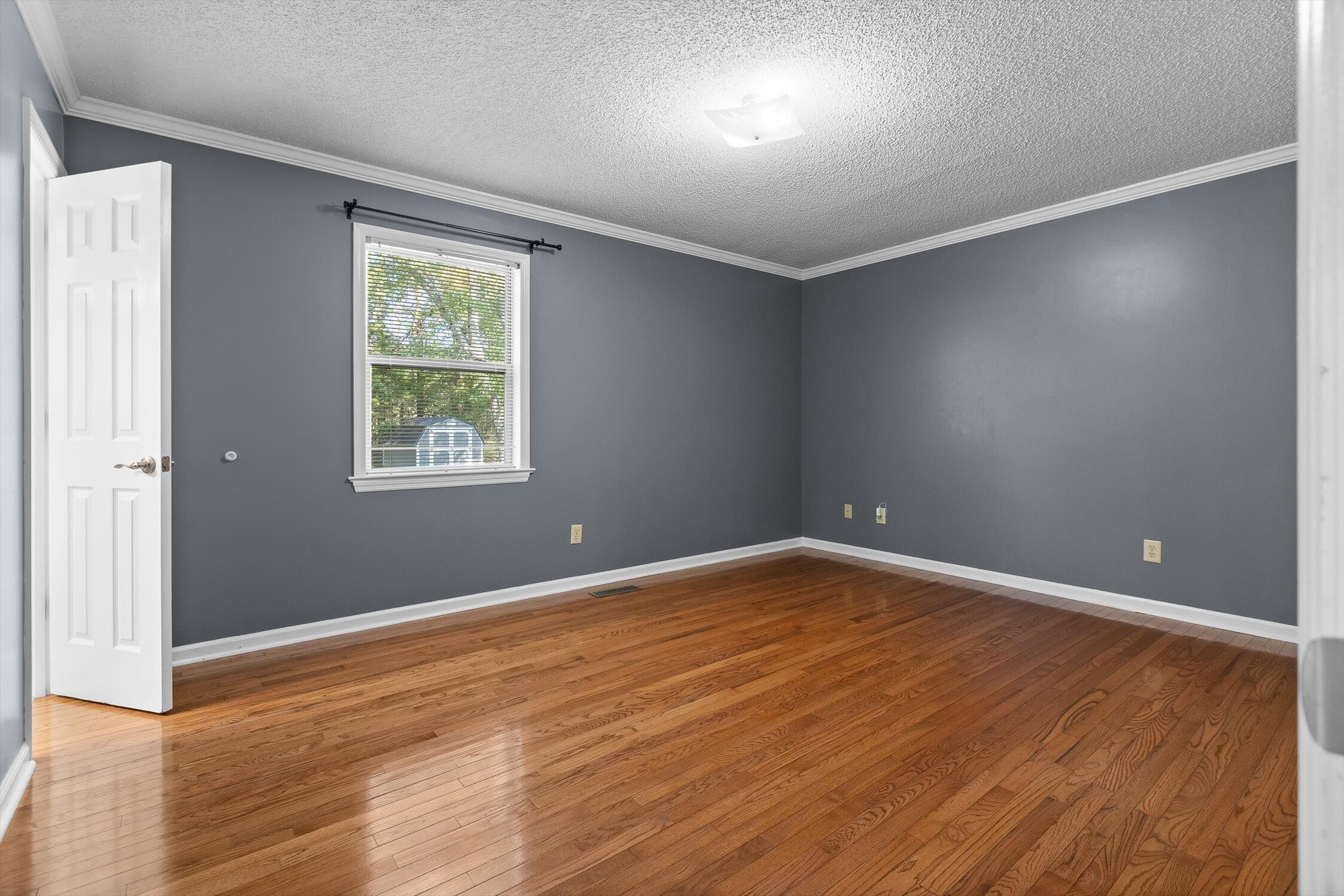 207 Singletree Drive NW