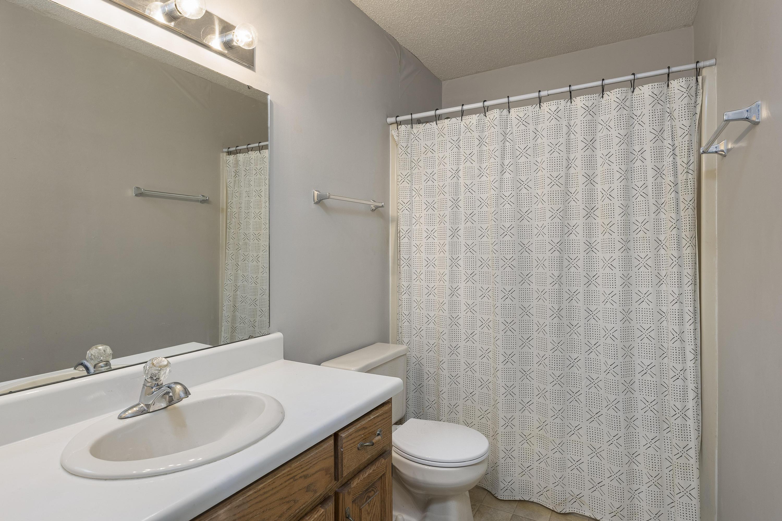 6907 Pine Haven Drive