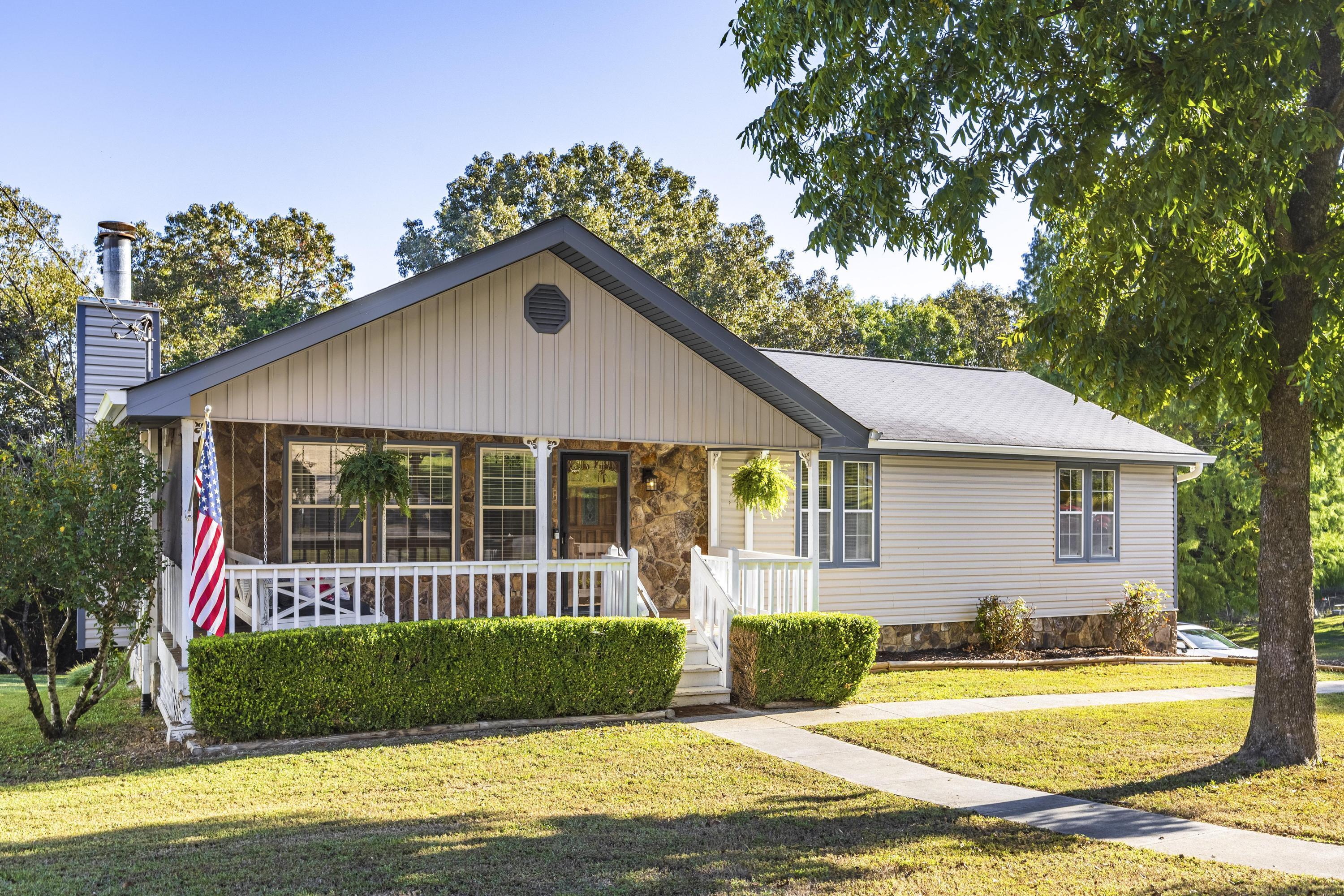 6907 Pine Haven Drive