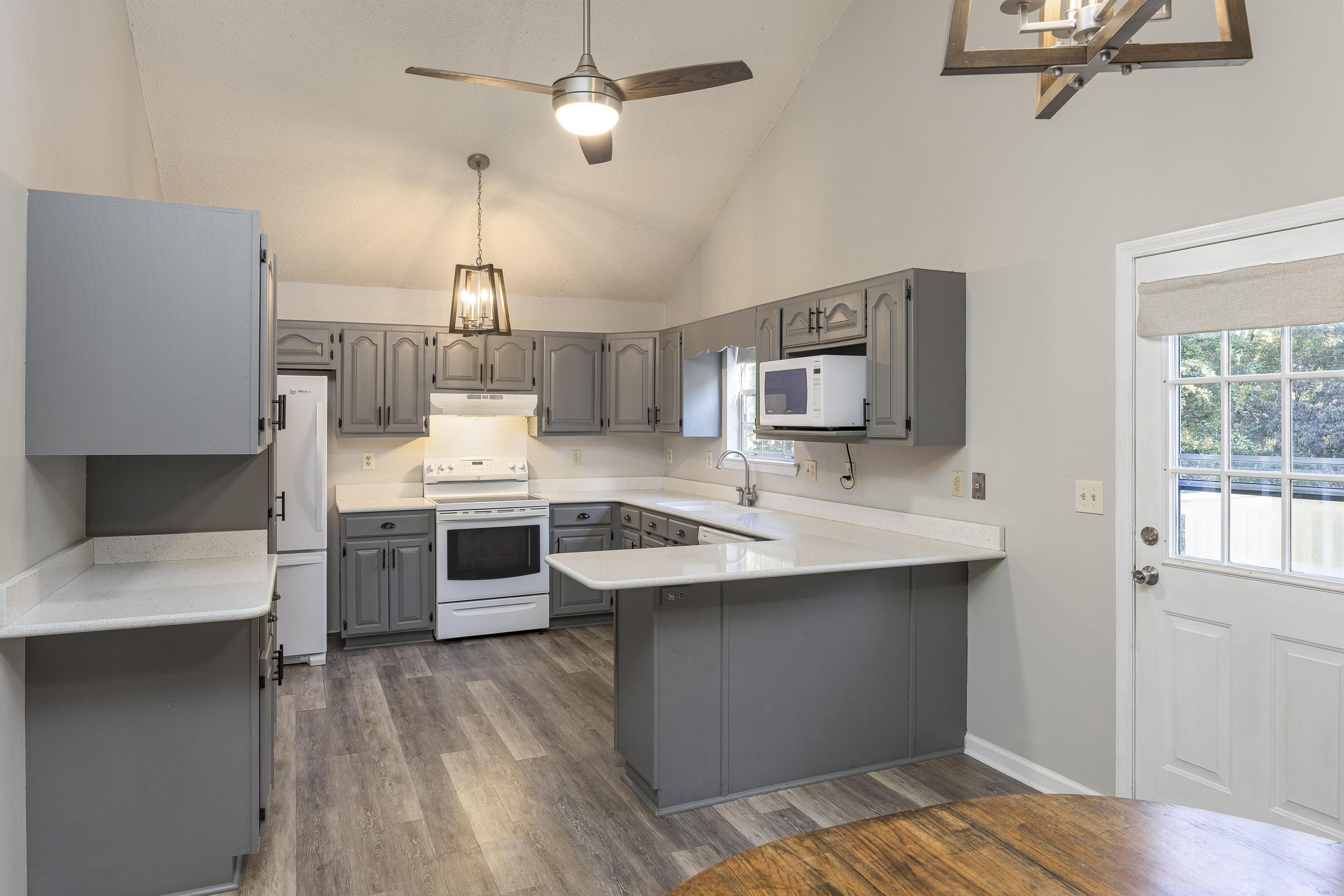 6907 Pine Haven Drive