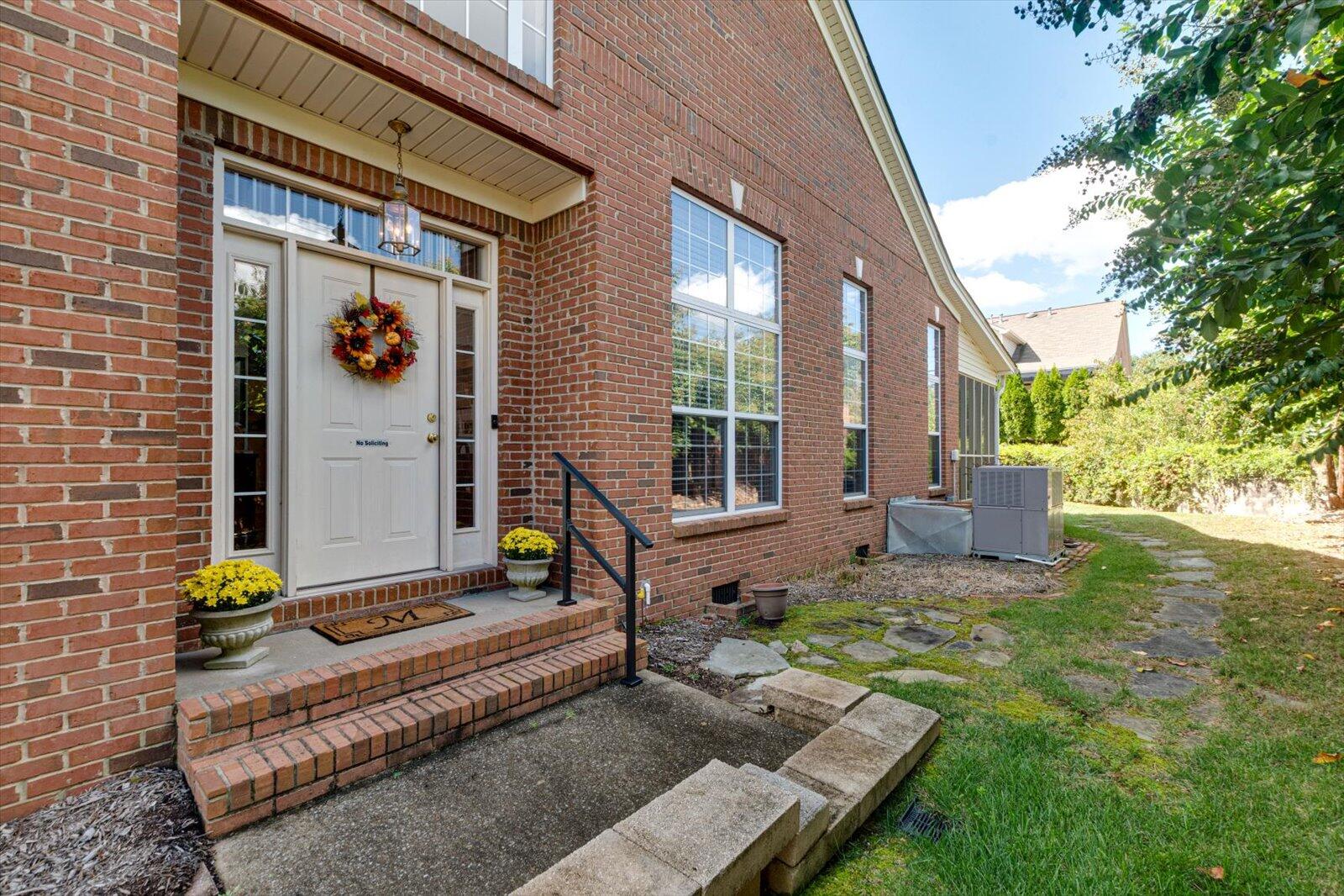 2431 Cone Flower Trail