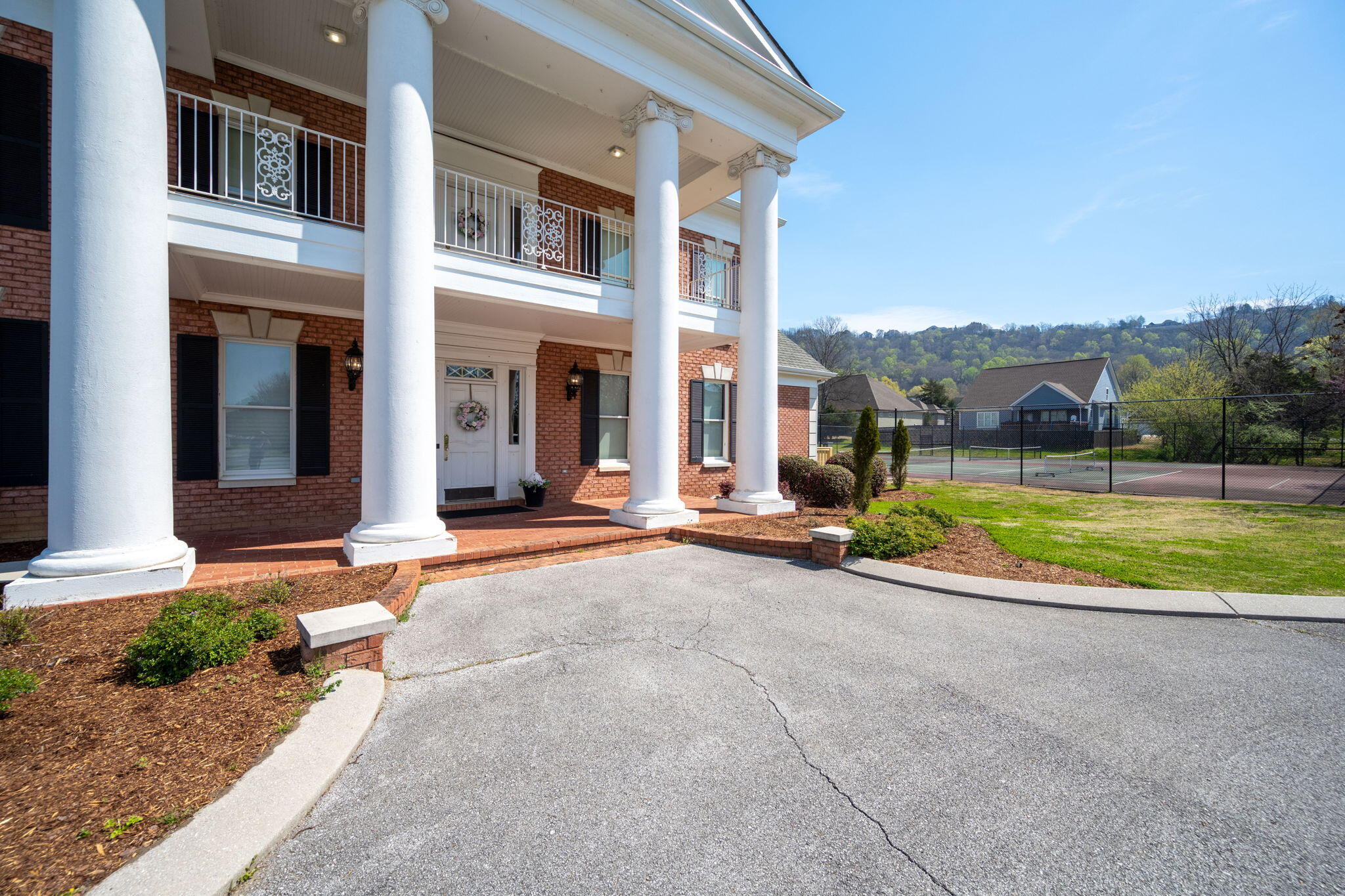 8975 Silver Maple Drive