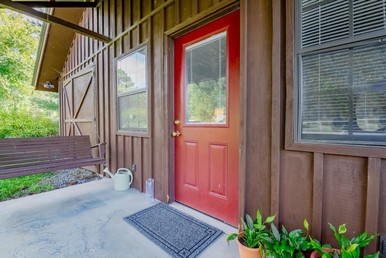 272 NW Fairview Road NW