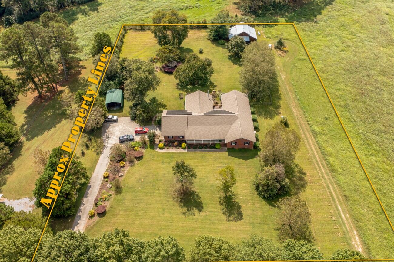 272 NW Fairview Road NW