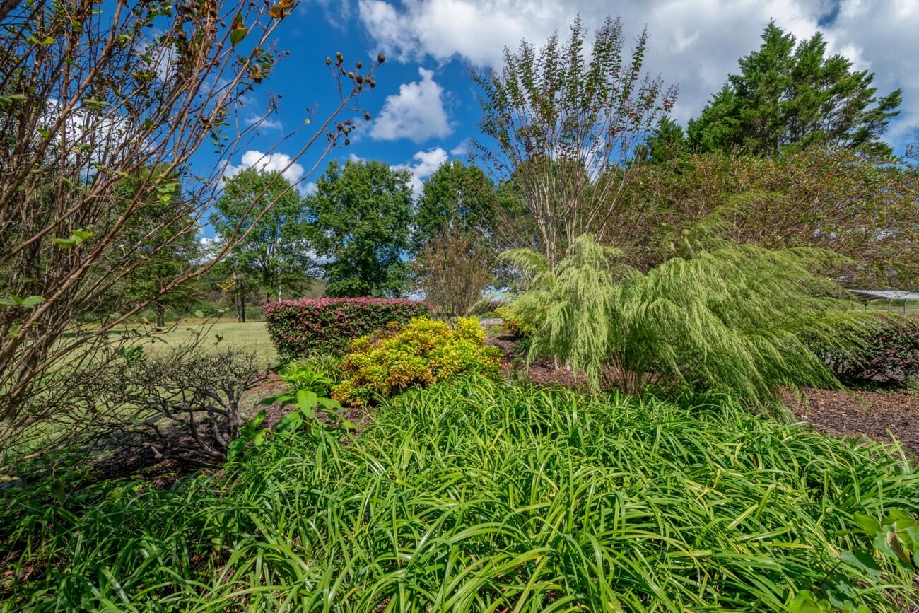 272 NW Fairview Road NW