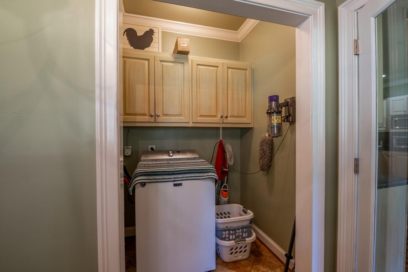 272 NW Fairview Road NW