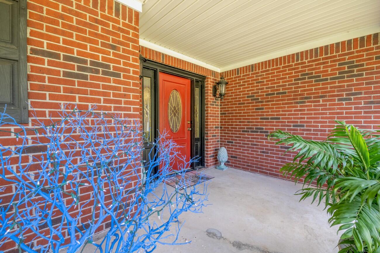 272 NW Fairview Road NW