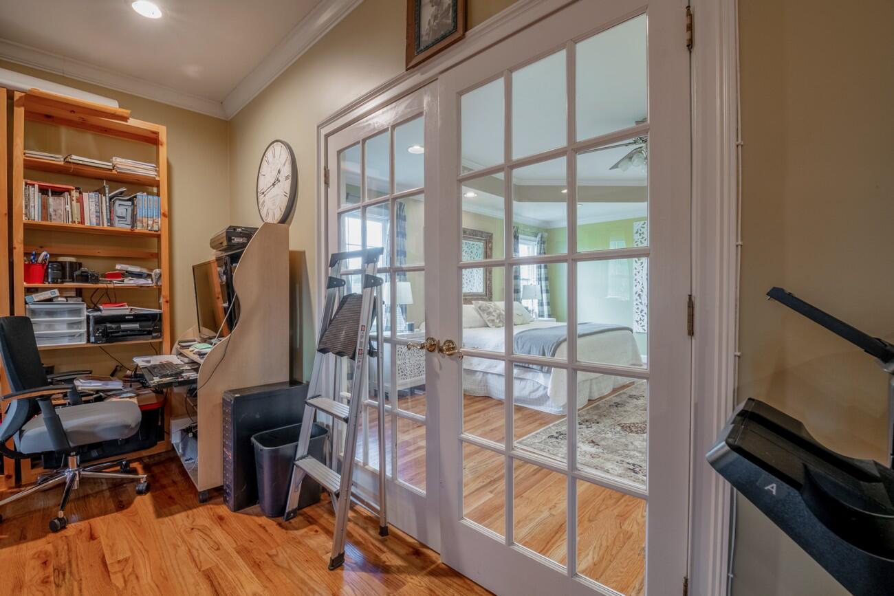 272 NW Fairview Road NW