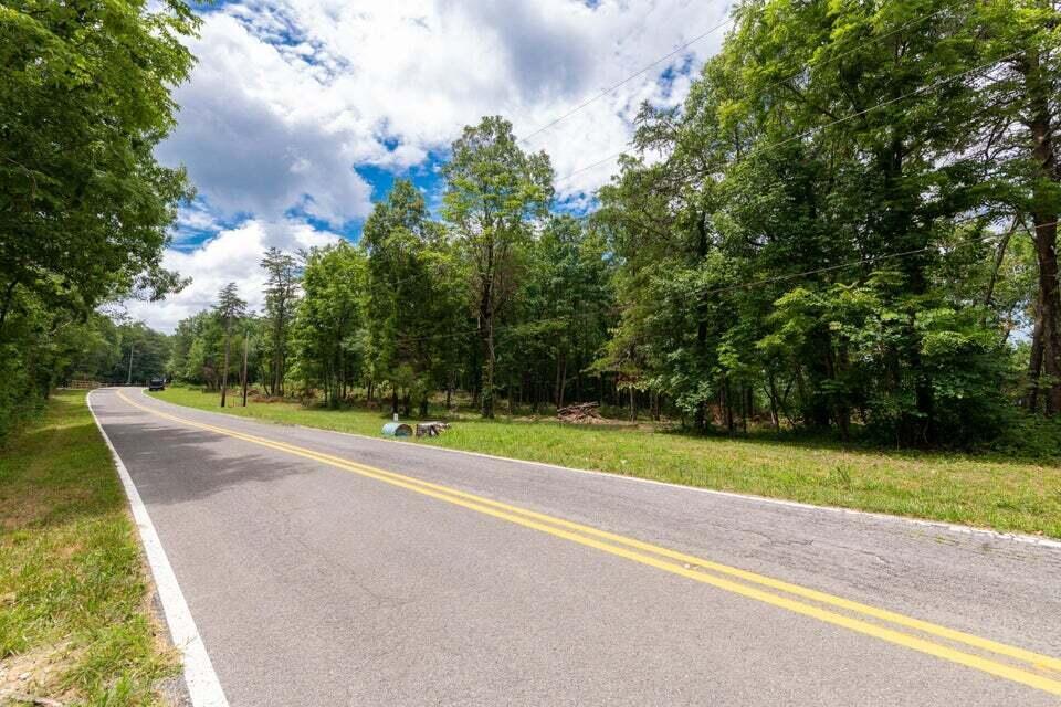 5370 Old State Road, 3