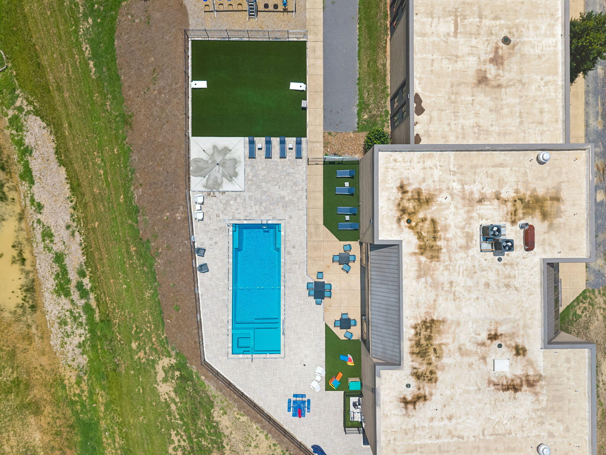 5211 NW Baylor Street
