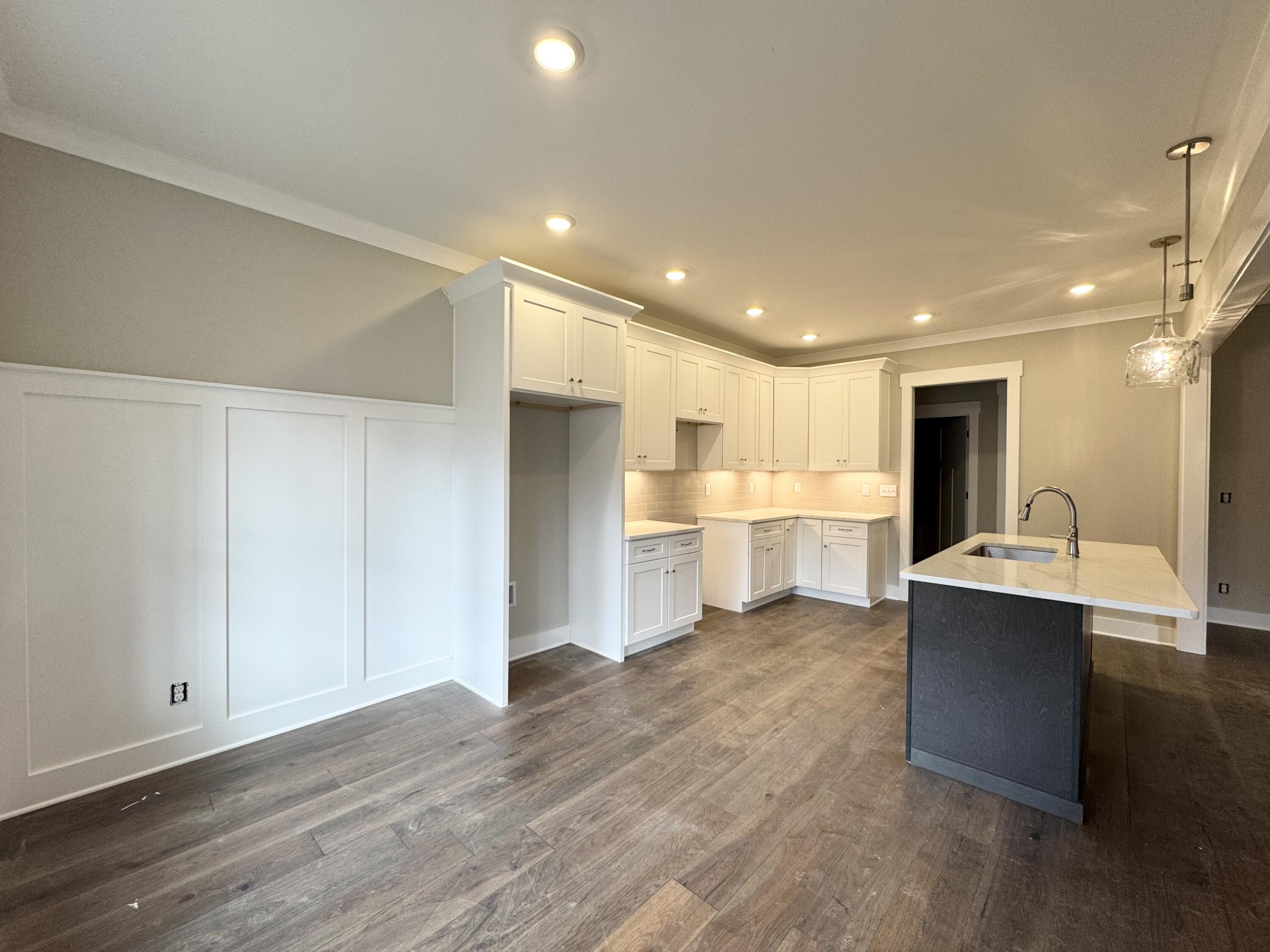 5211 NW Baylor Street