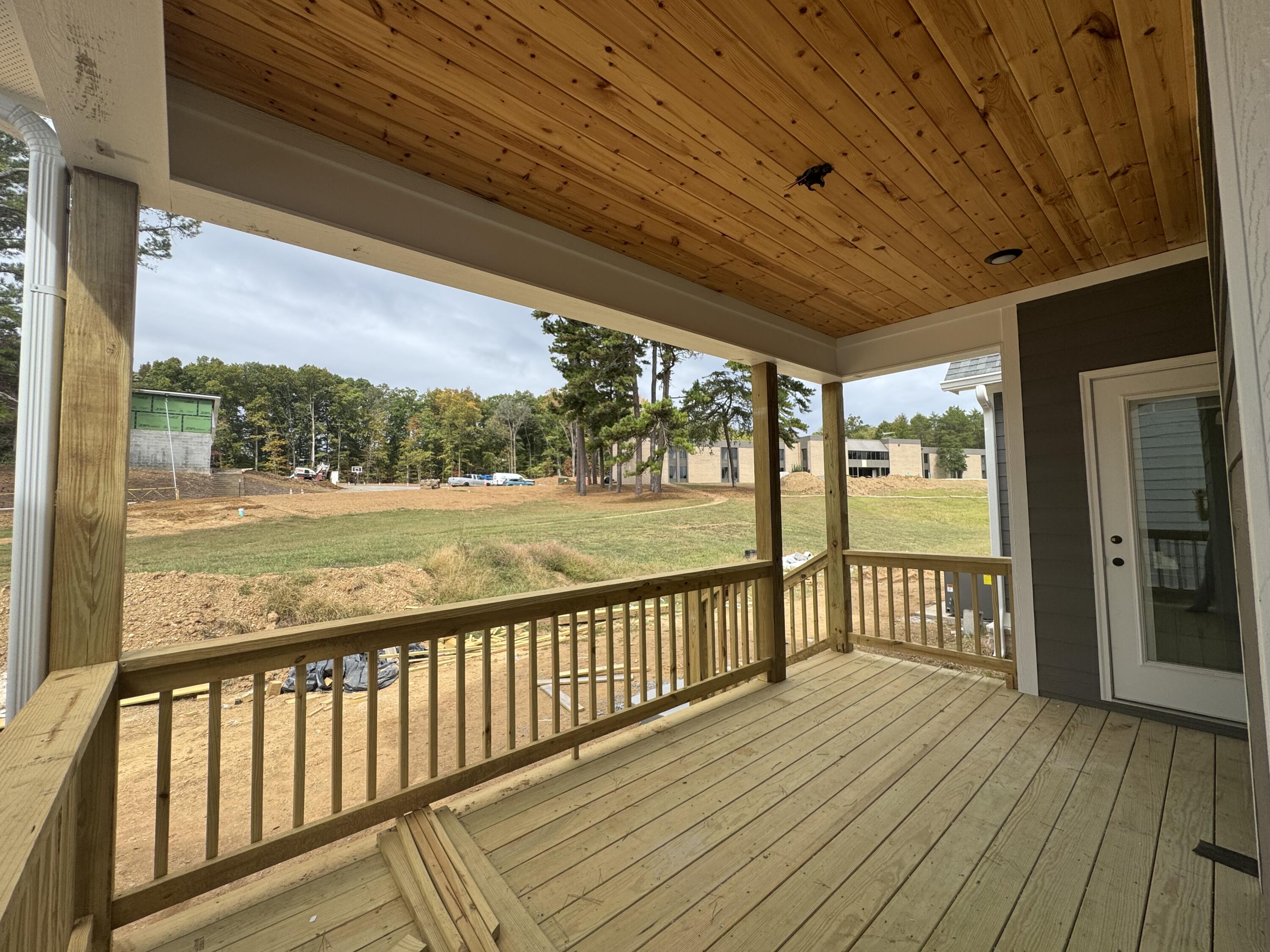 5211 NW Baylor Street