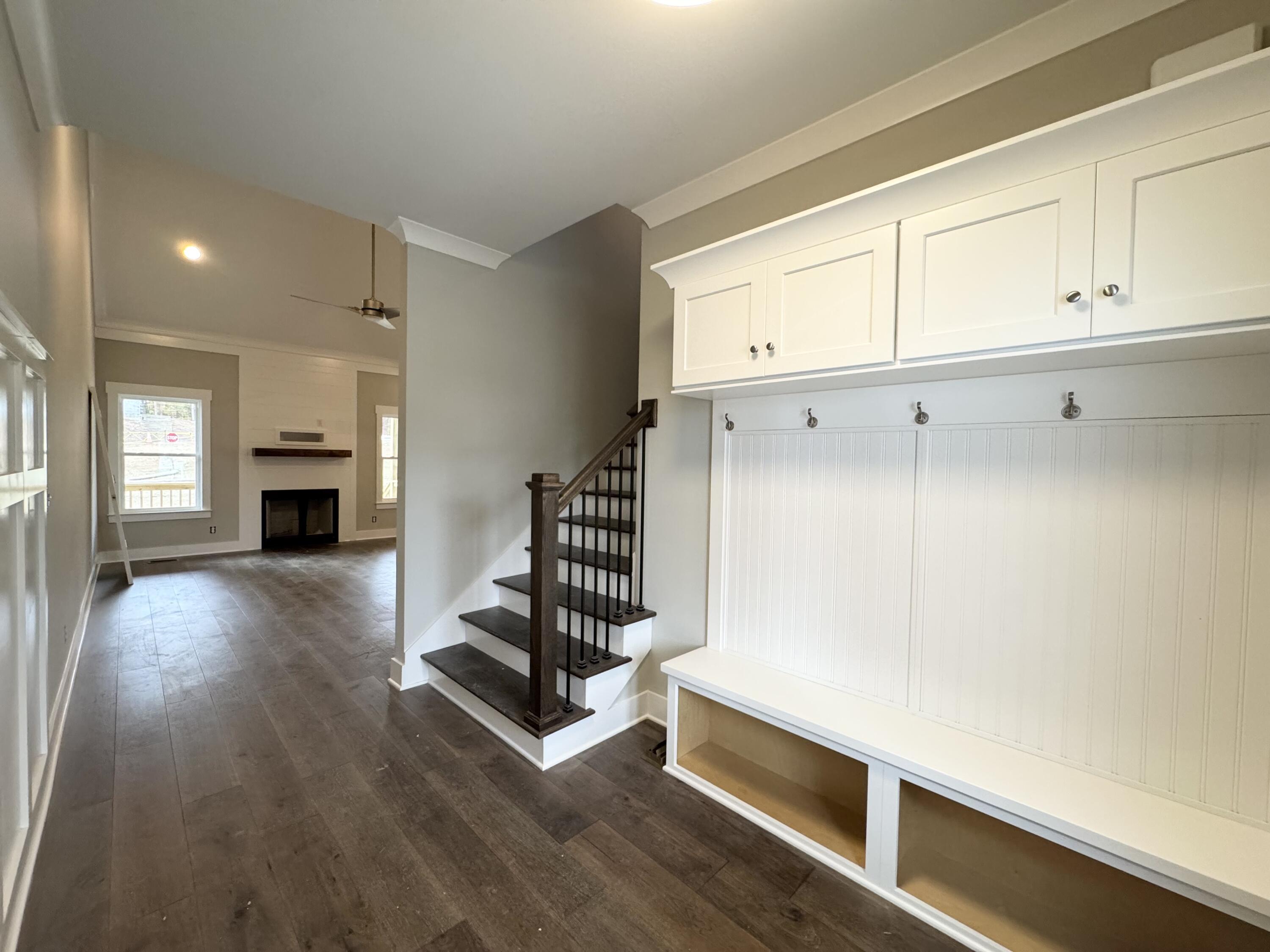 5211 NW Baylor Street