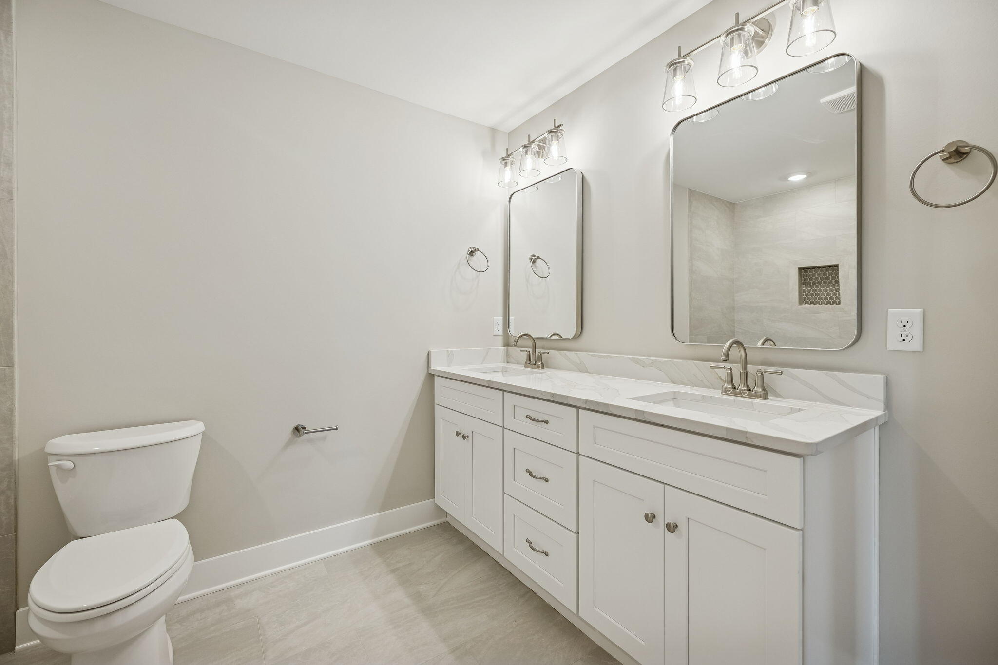 5211 NW Baylor Street