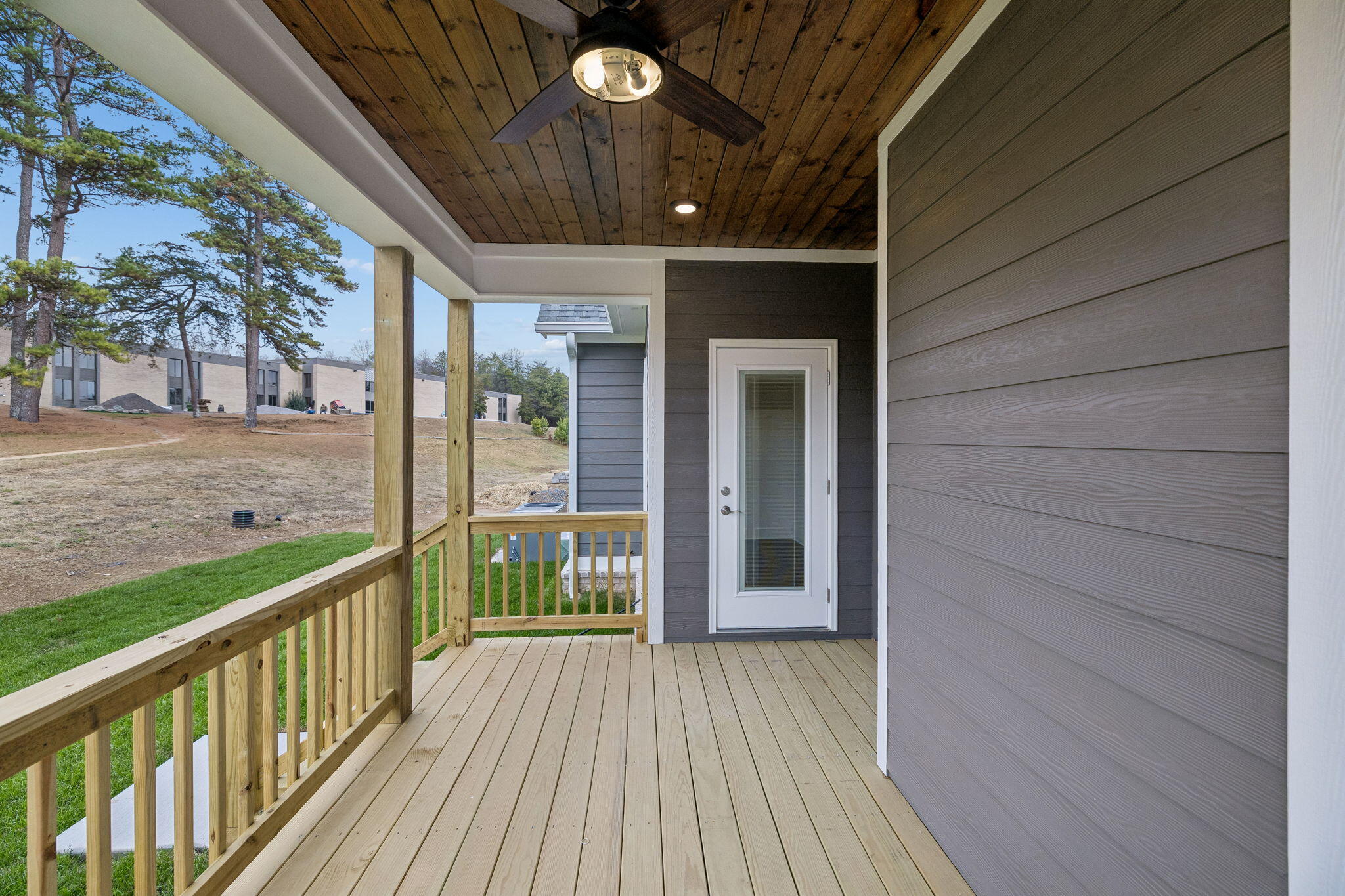 5211 NW Baylor Street