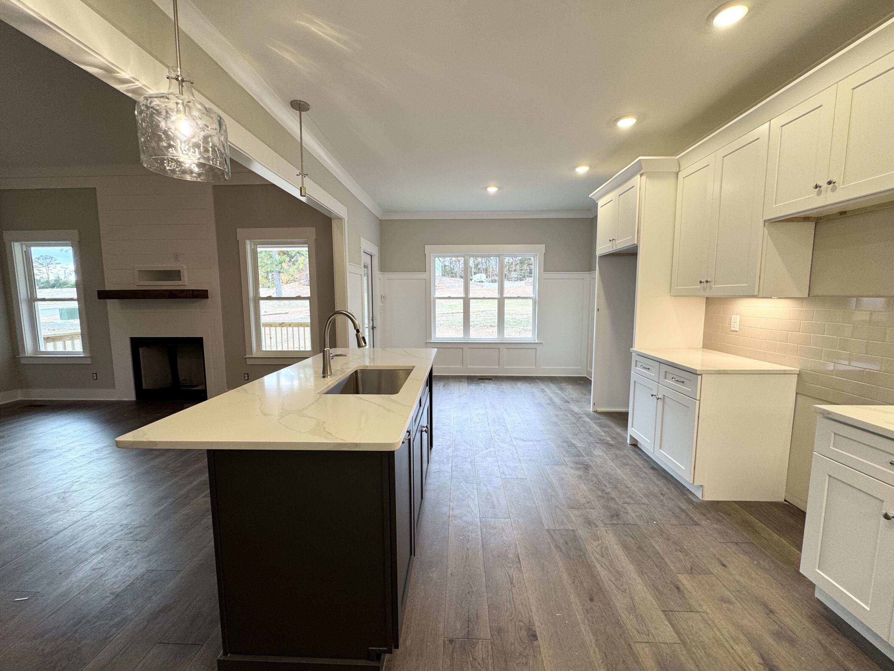 5211 NW Baylor Street