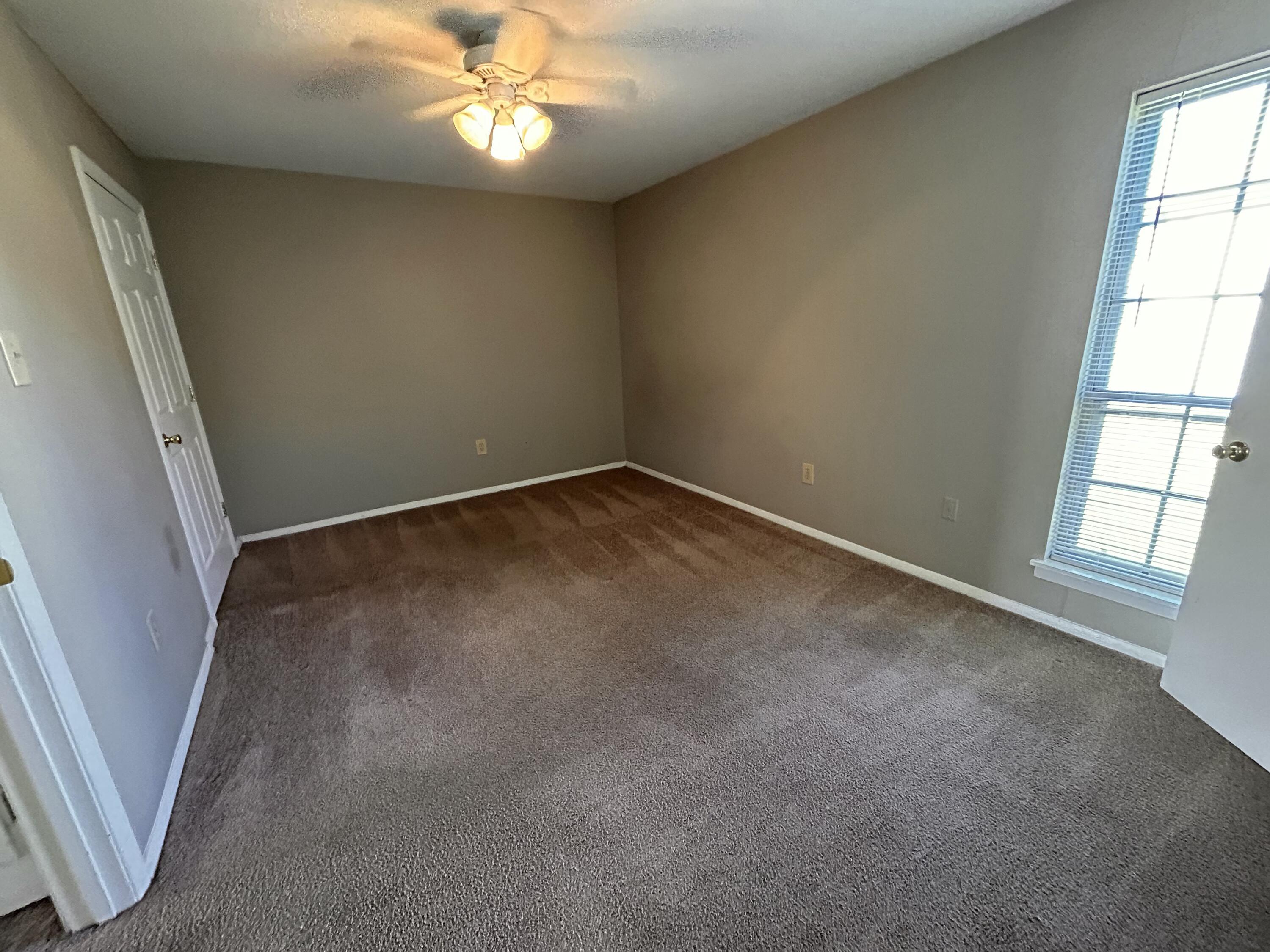 900 Mountain Creek Road, D59