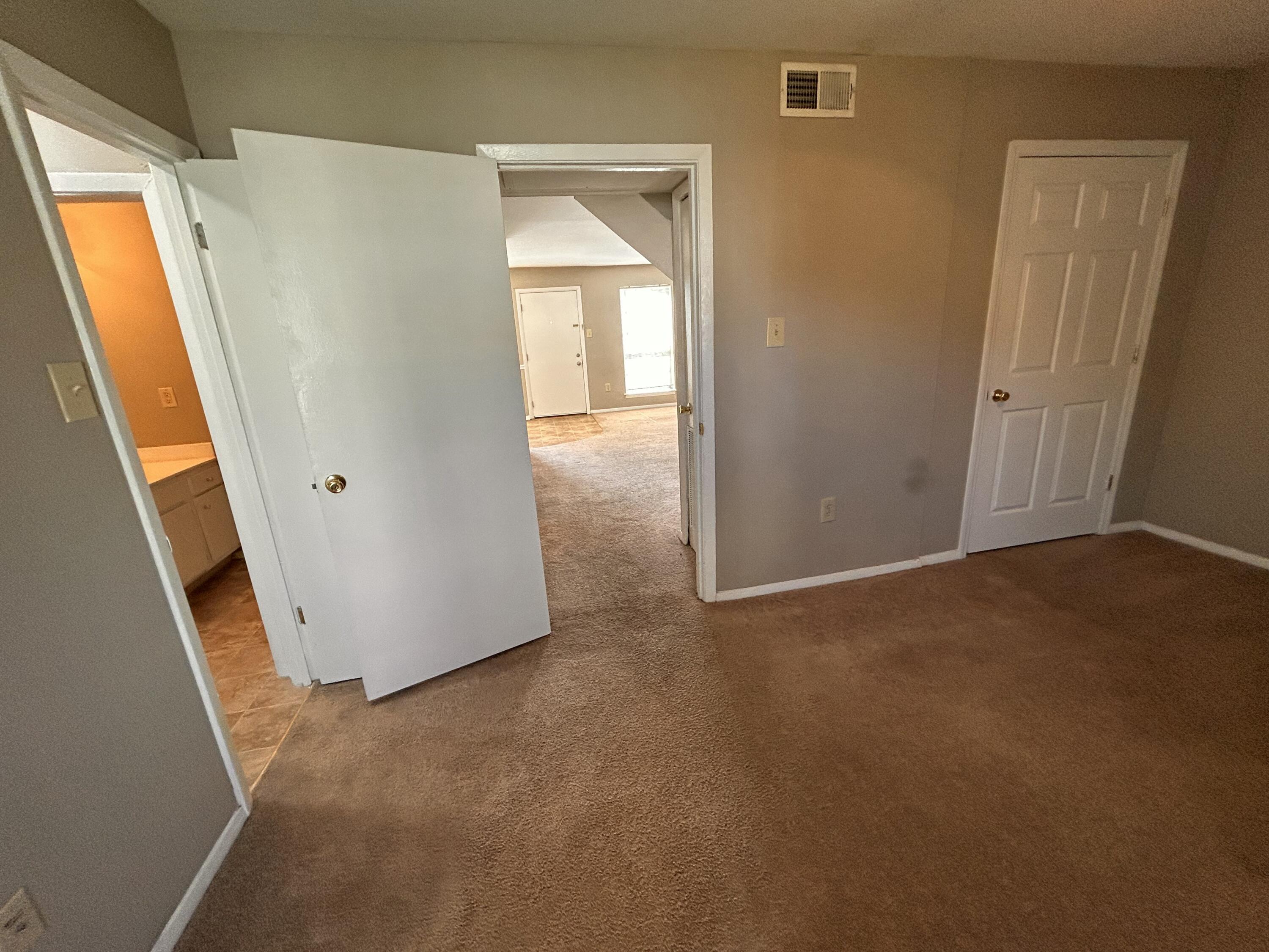 900 Mountain Creek Road, D59