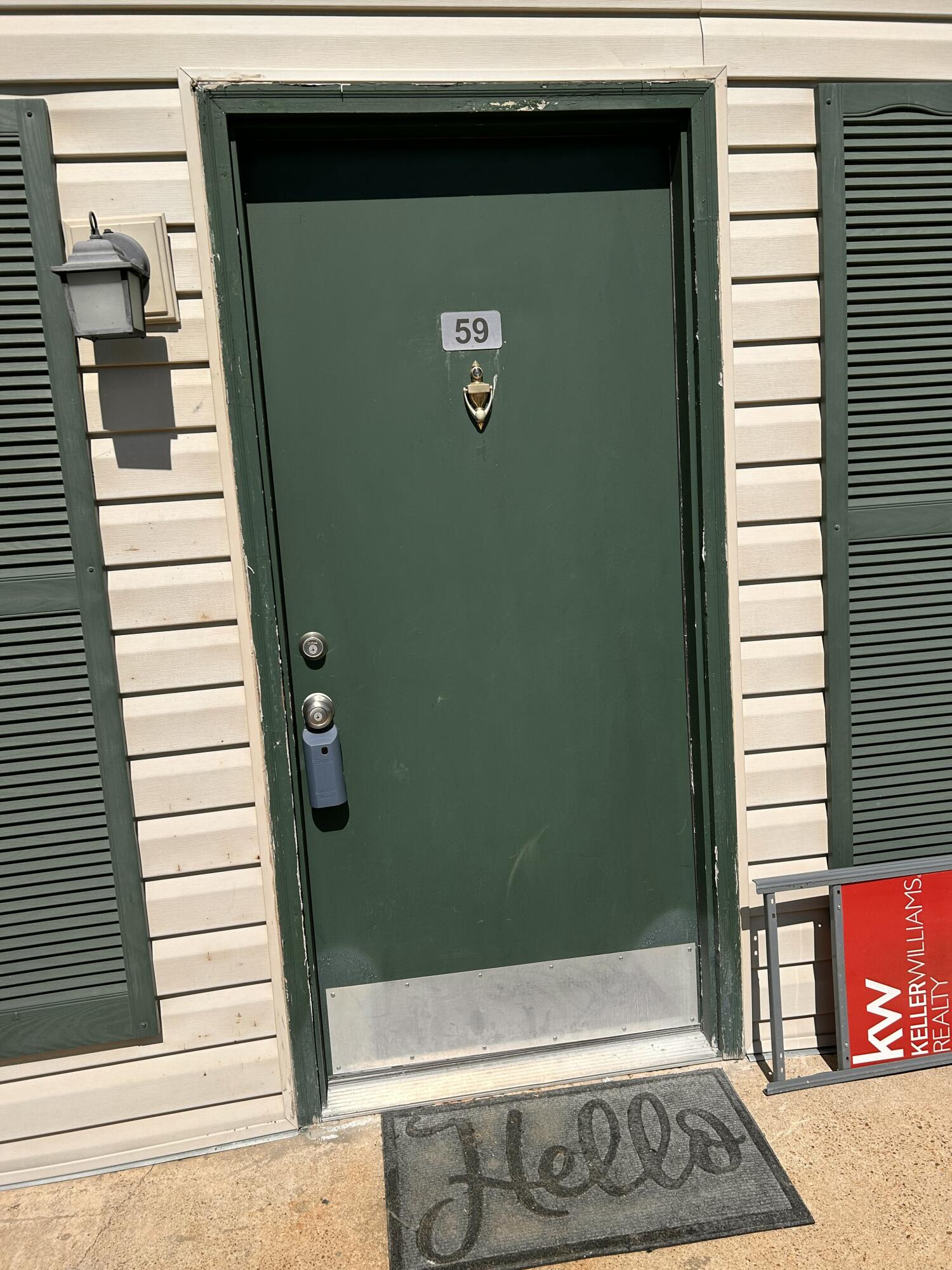 900 Mountain Creek Road, D59