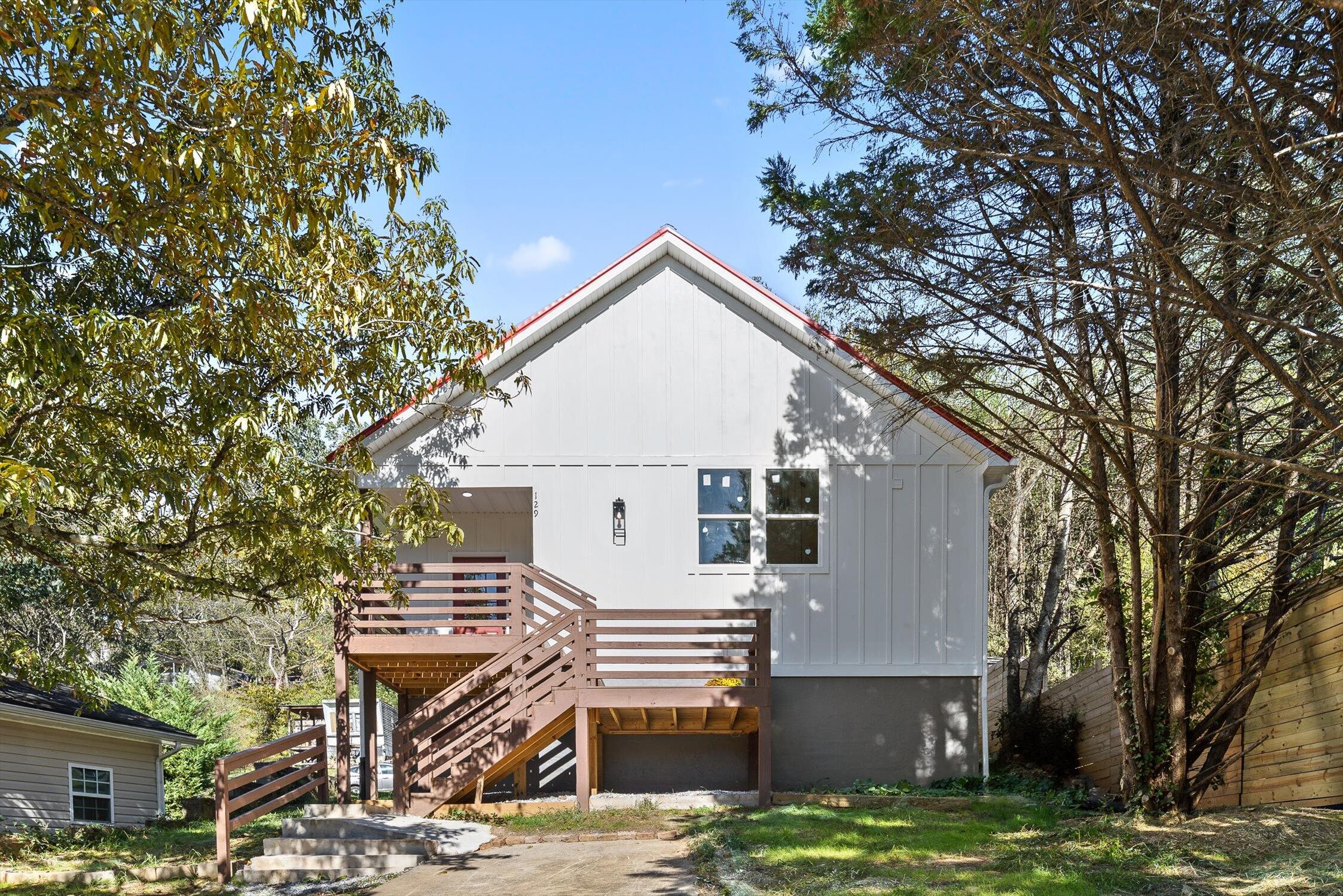 129 Signal Hills Drive