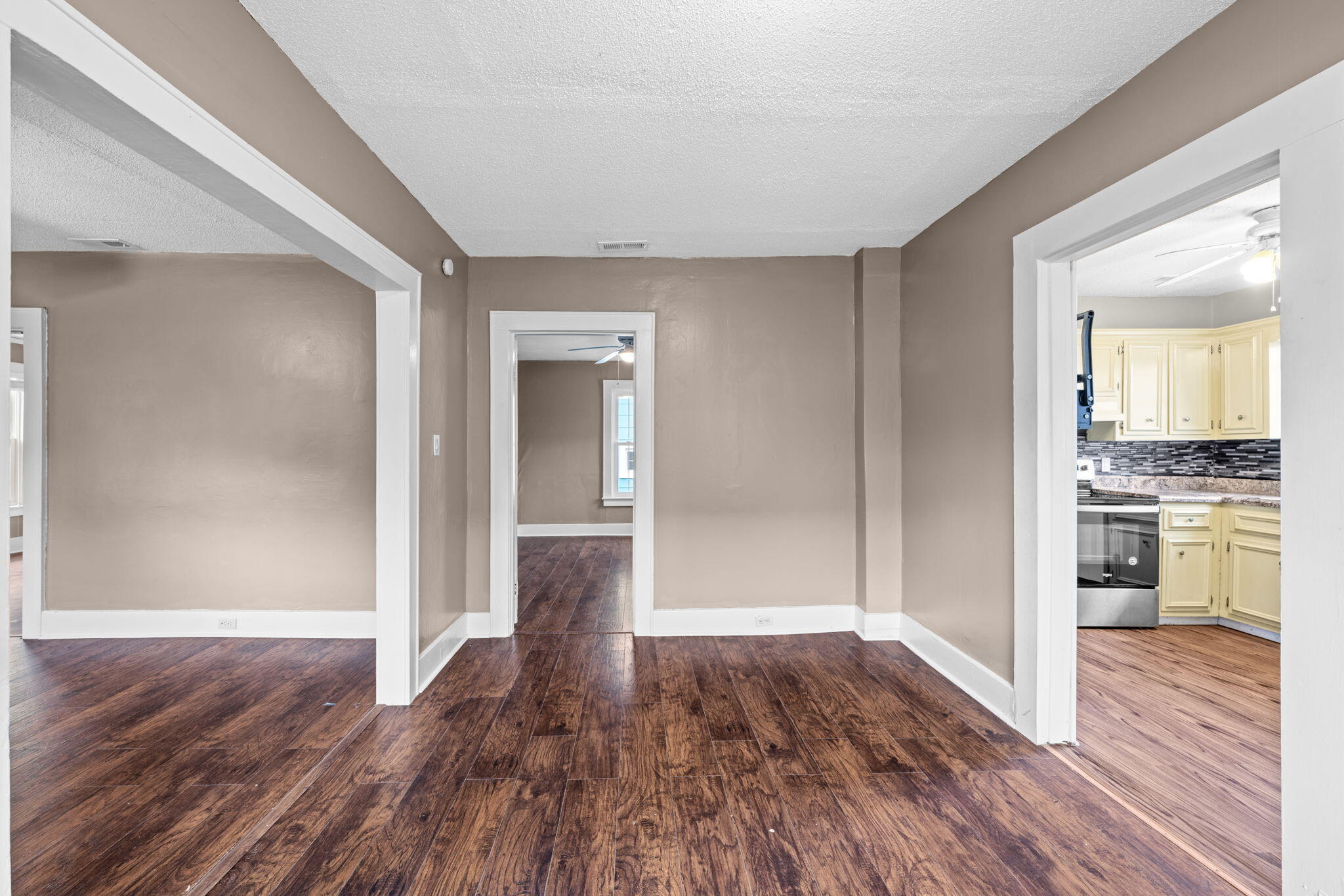 3115 Greenwich Avenue