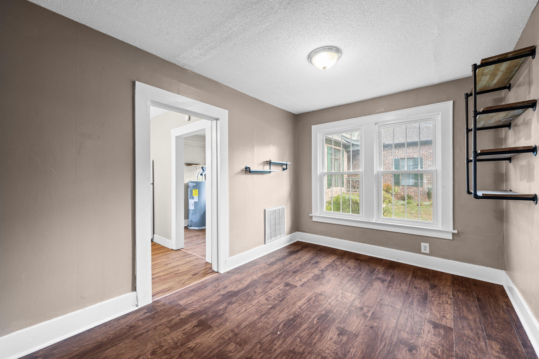 3115 Greenwich Avenue