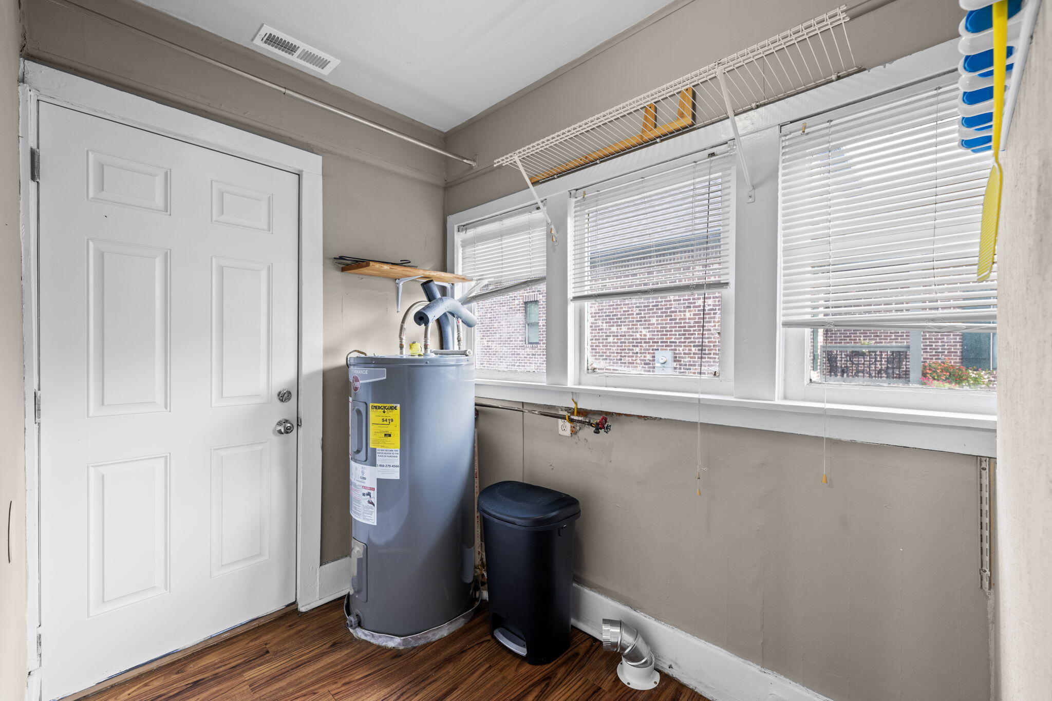 3115 Greenwich Avenue