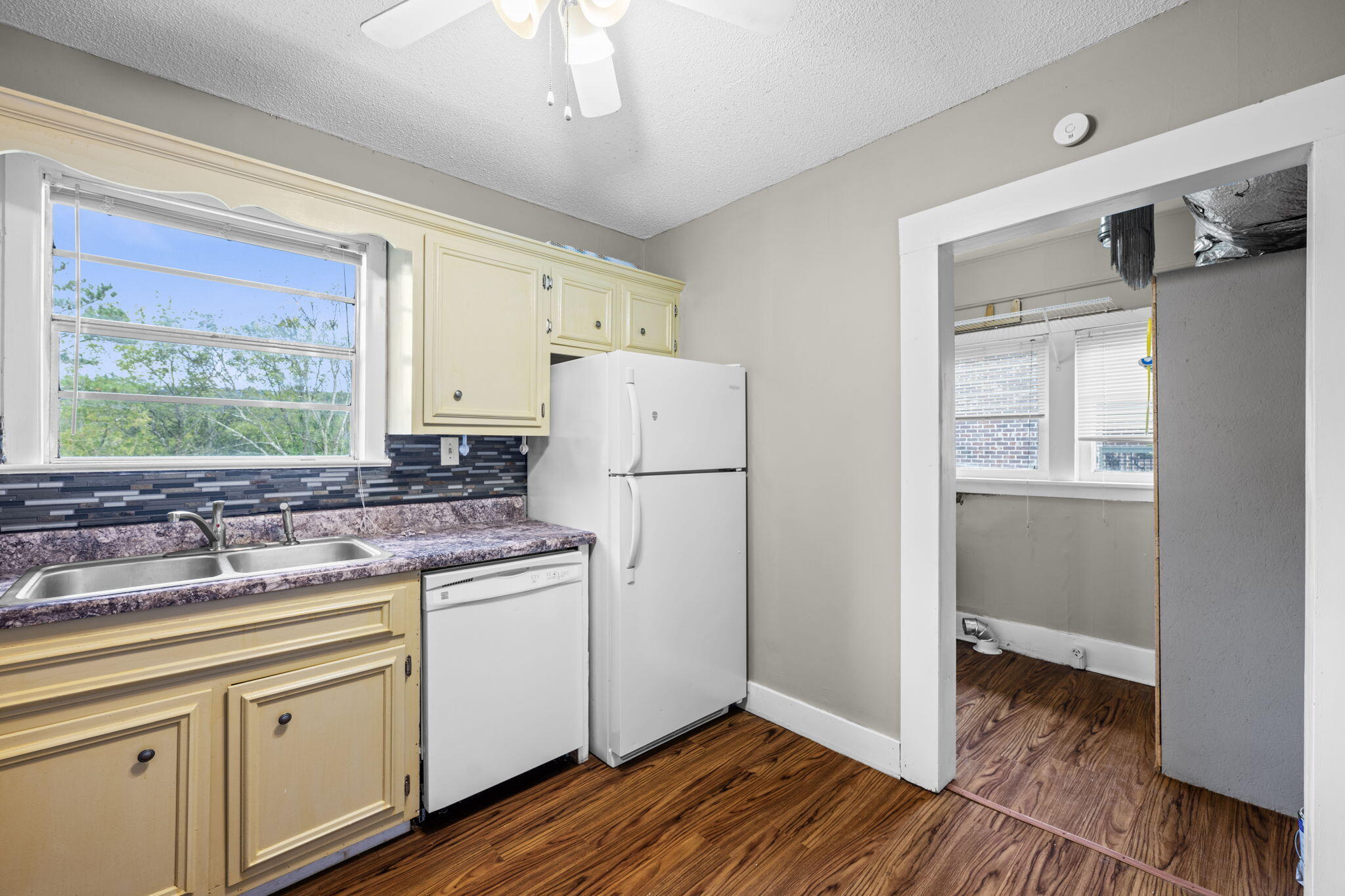 3115 Greenwich Avenue