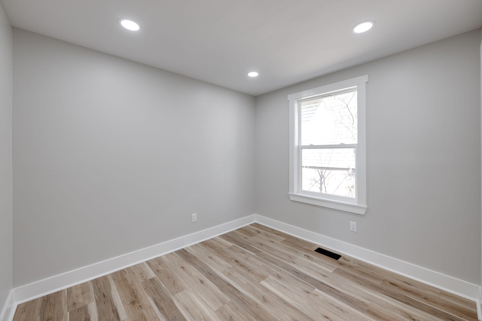 1003 S Willow Street