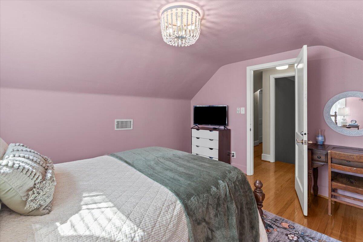708 Belvoir Avenue