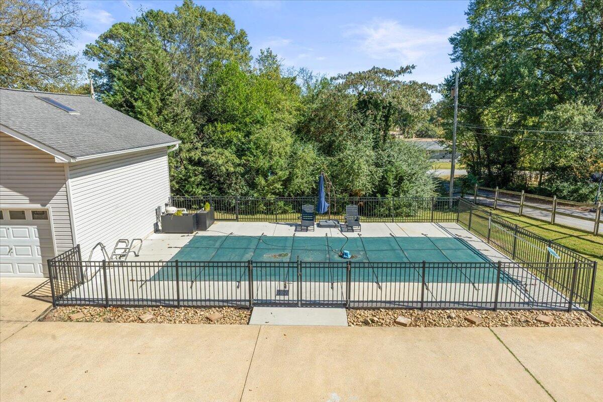 708 Belvoir Avenue