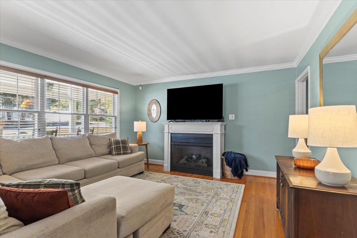 708 Belvoir Avenue