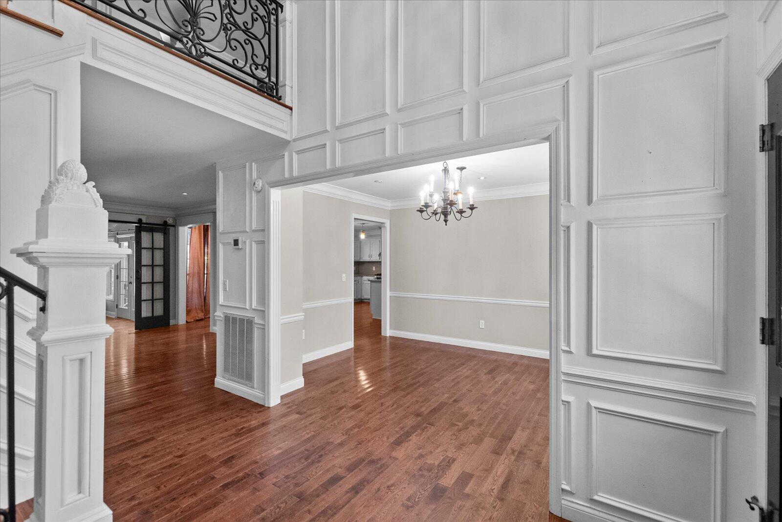 2221 Chimney Hills Drive