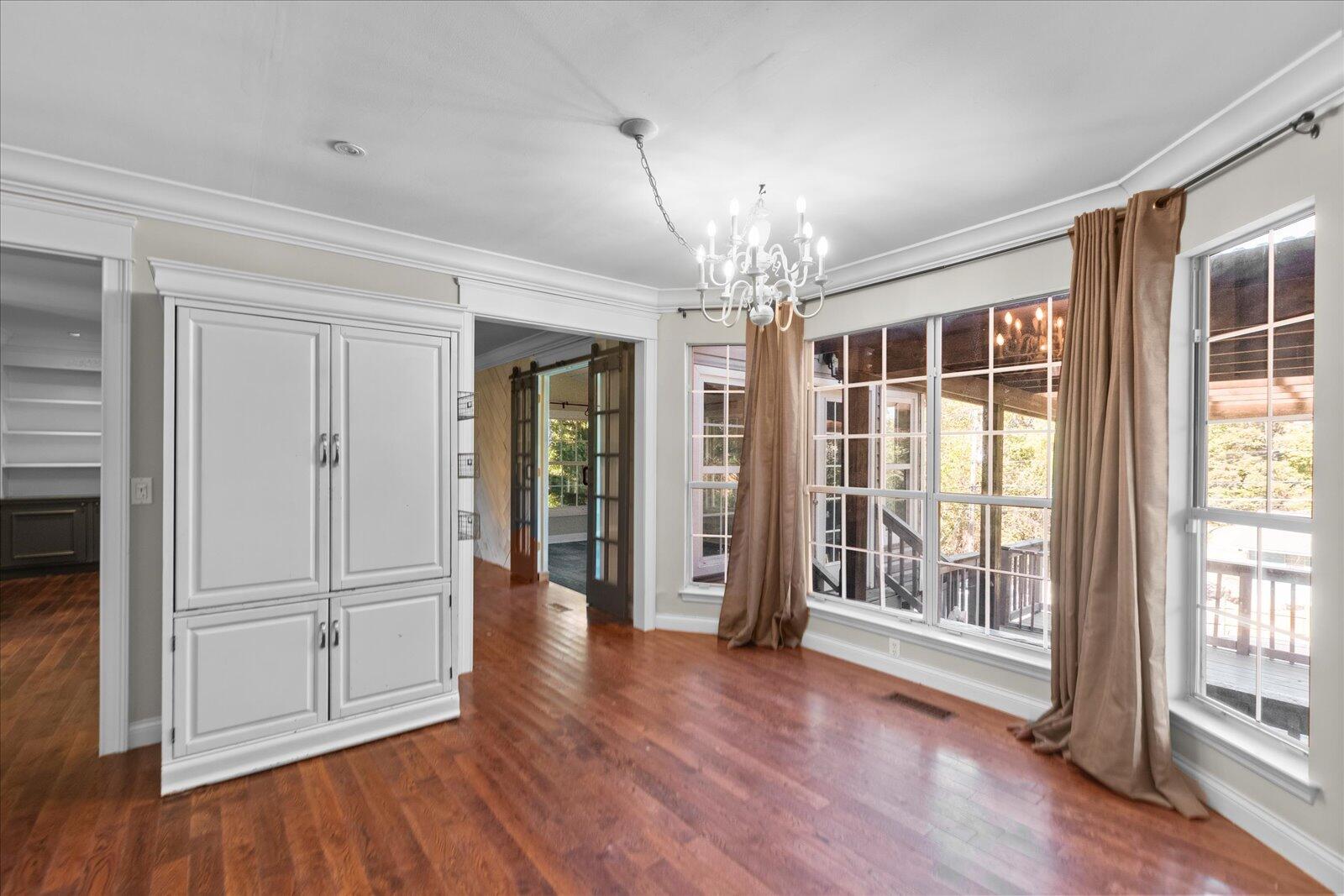 2221 Chimney Hills Drive