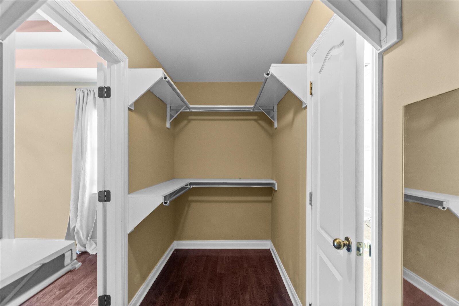 2221 Chimney Hills Drive