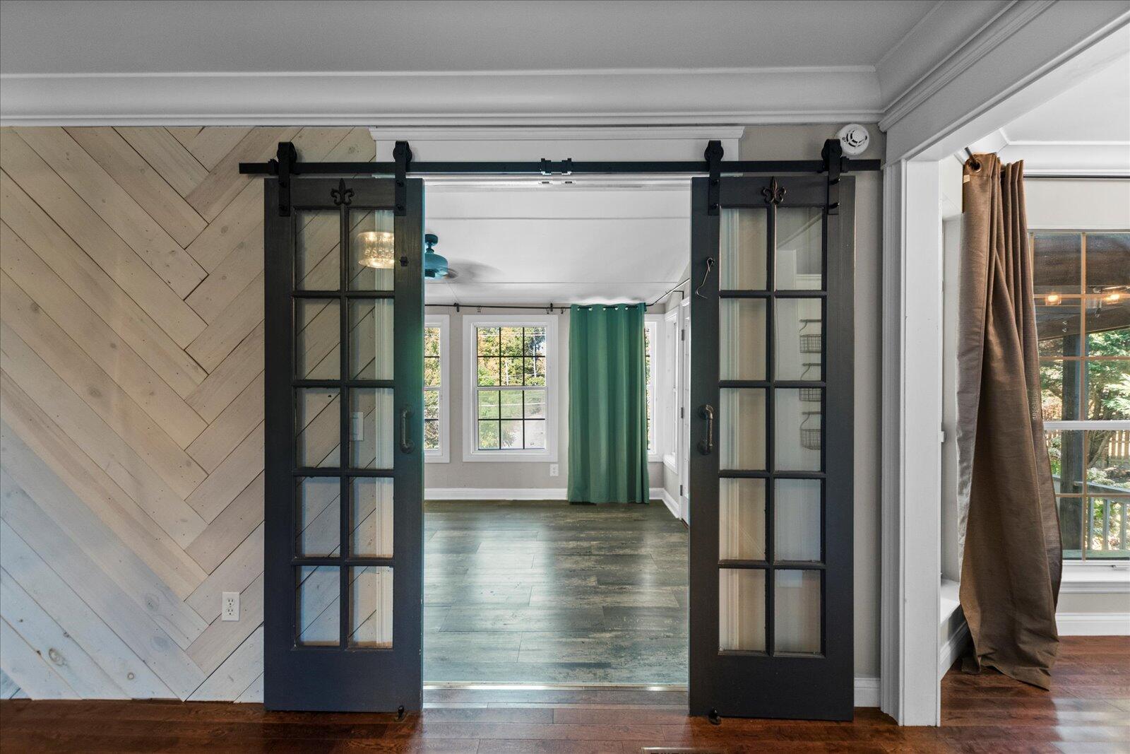 2221 Chimney Hills Drive