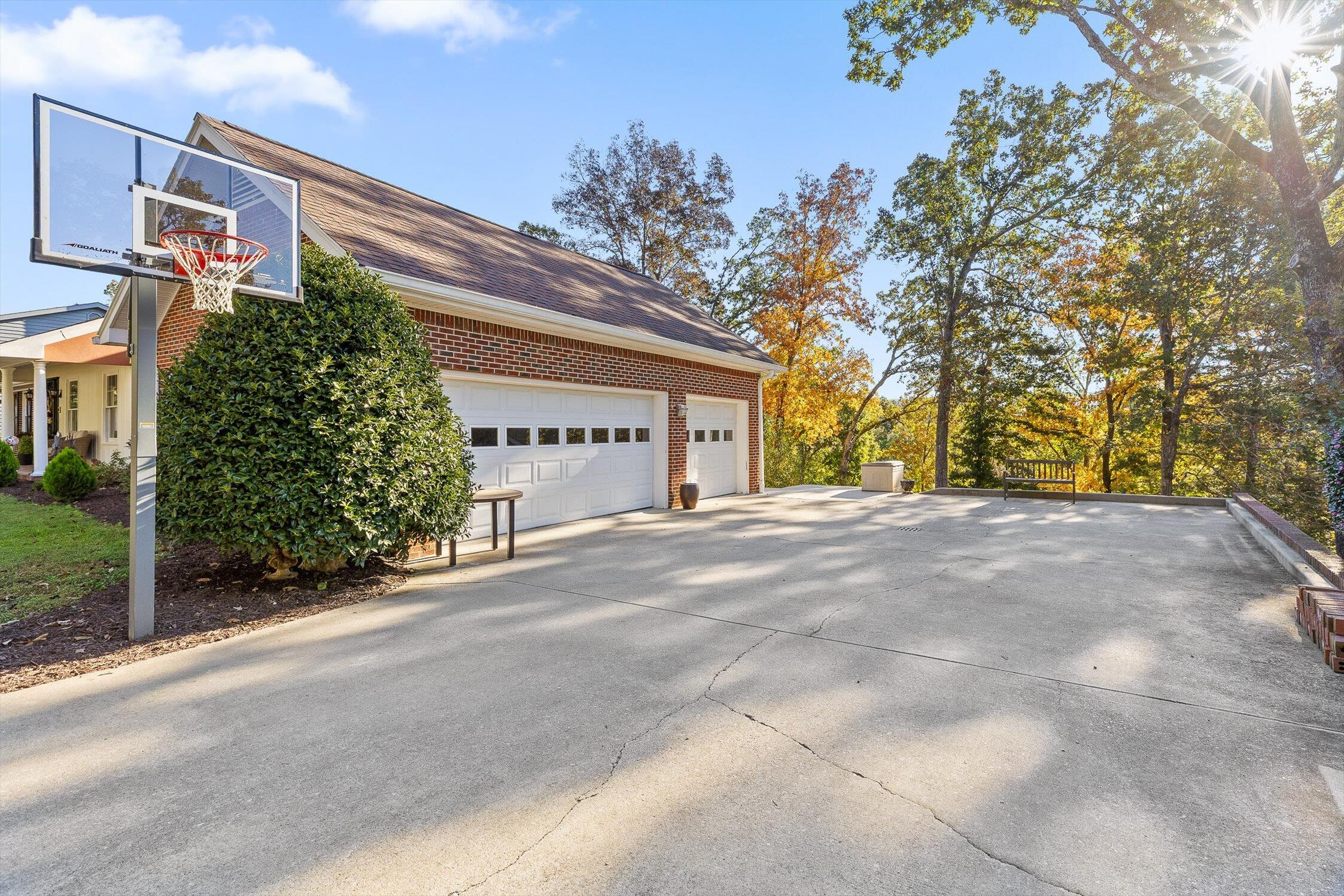 8124 Pierpoint Drive, Harrison