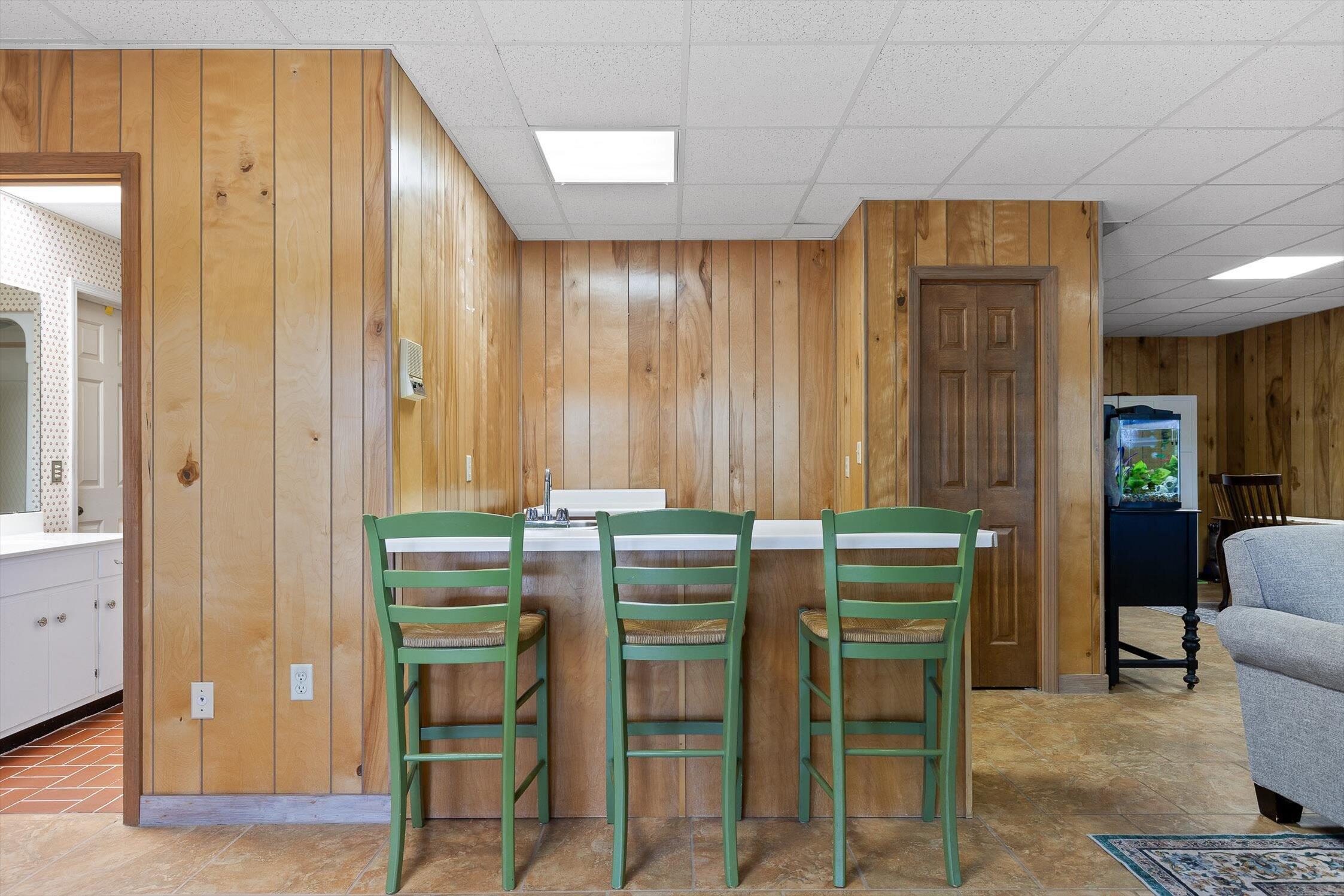 8124 Pierpoint Drive, Harrison