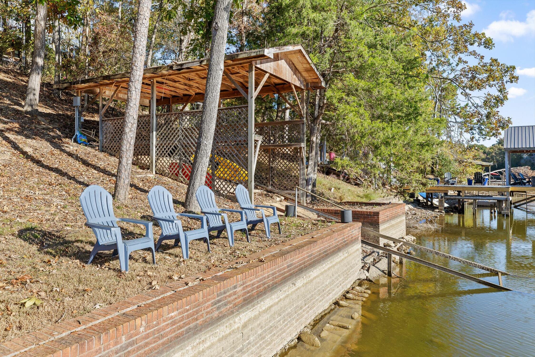 8124 Pierpoint Drive, Harrison