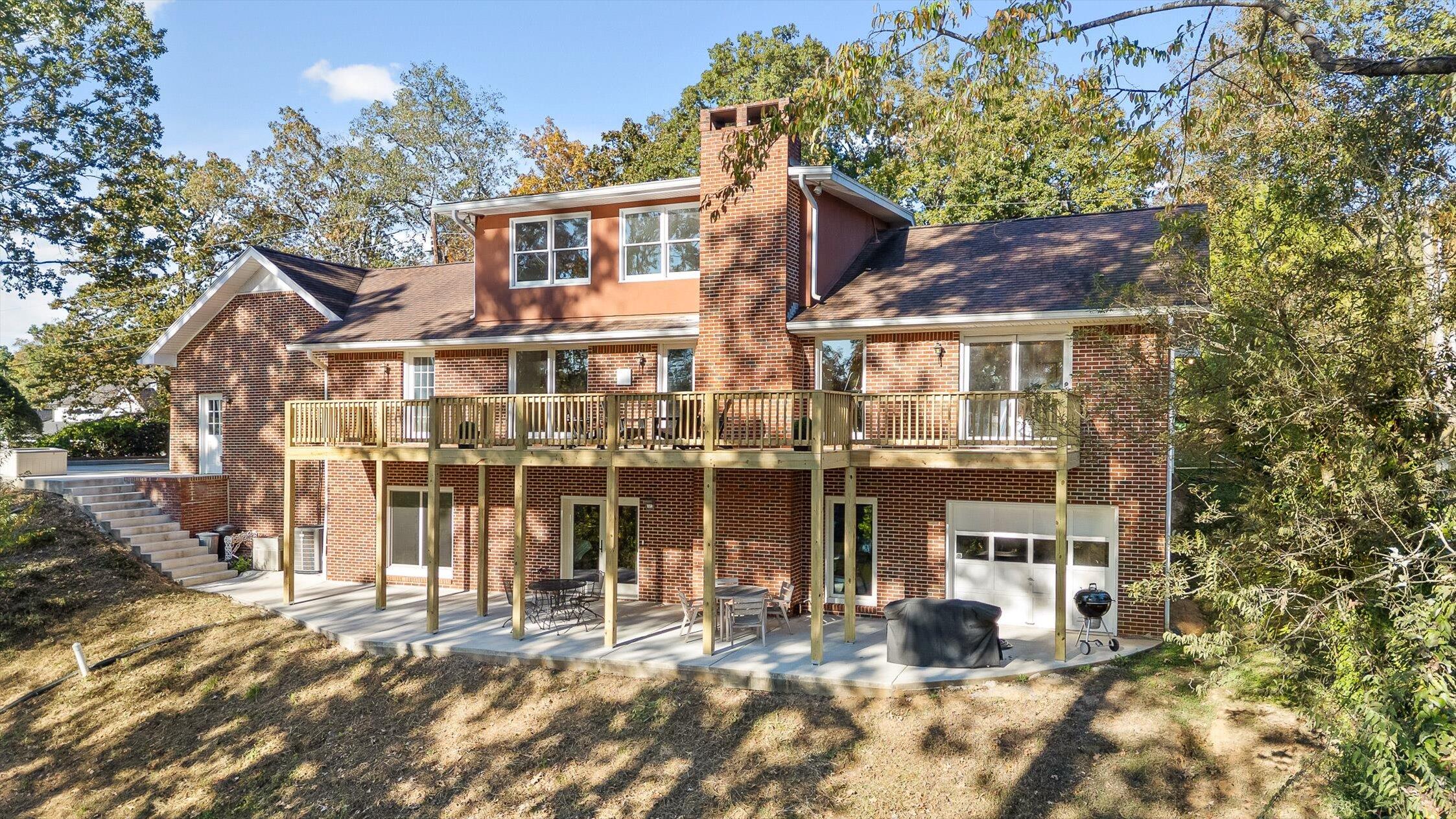 8124 Pierpoint Drive, Harrison