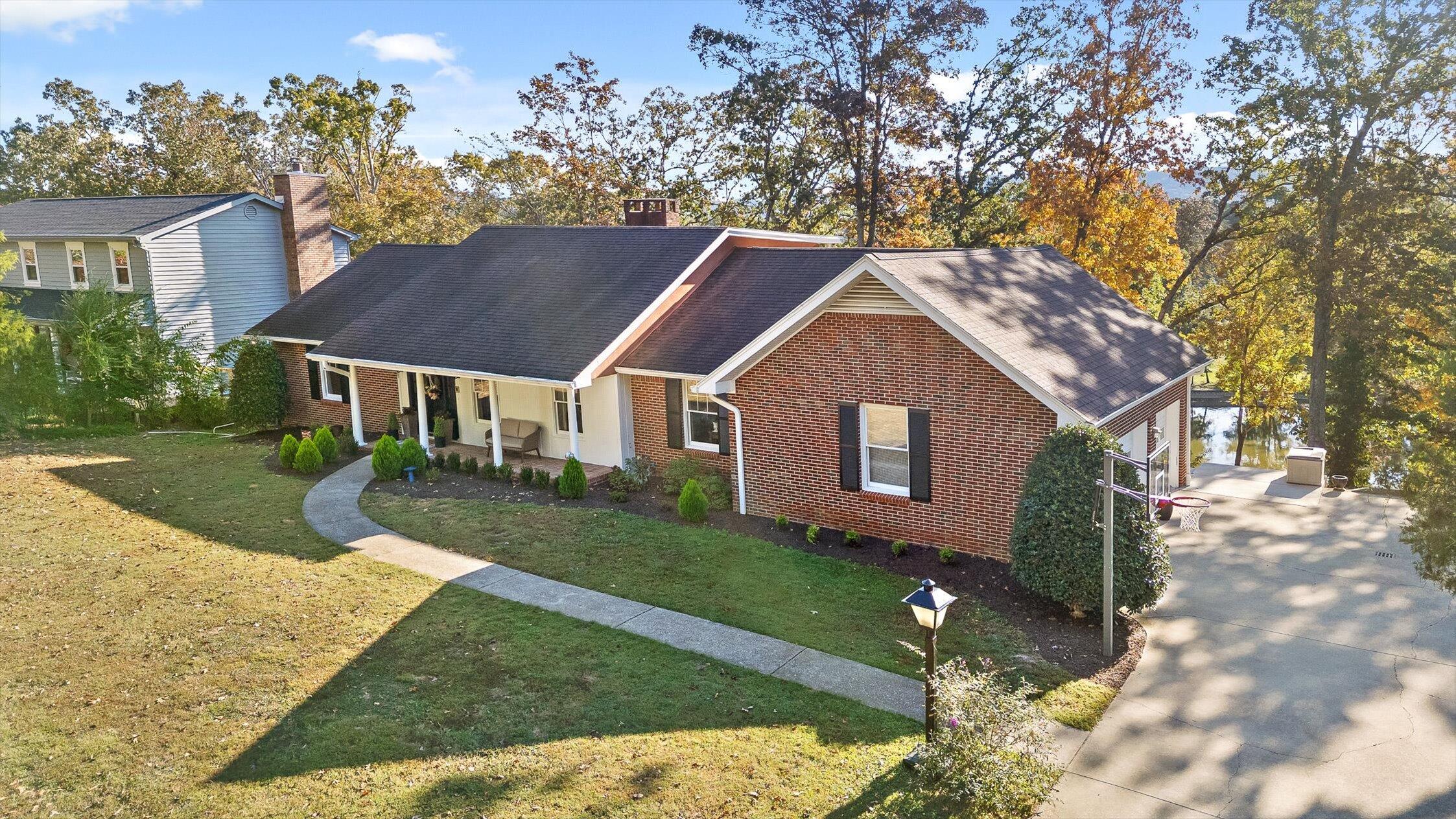 8124 Pierpoint Drive, Harrison