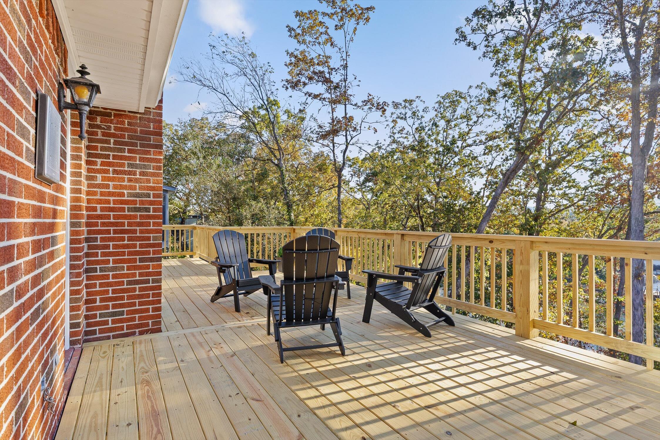 8124 Pierpoint Drive, Harrison