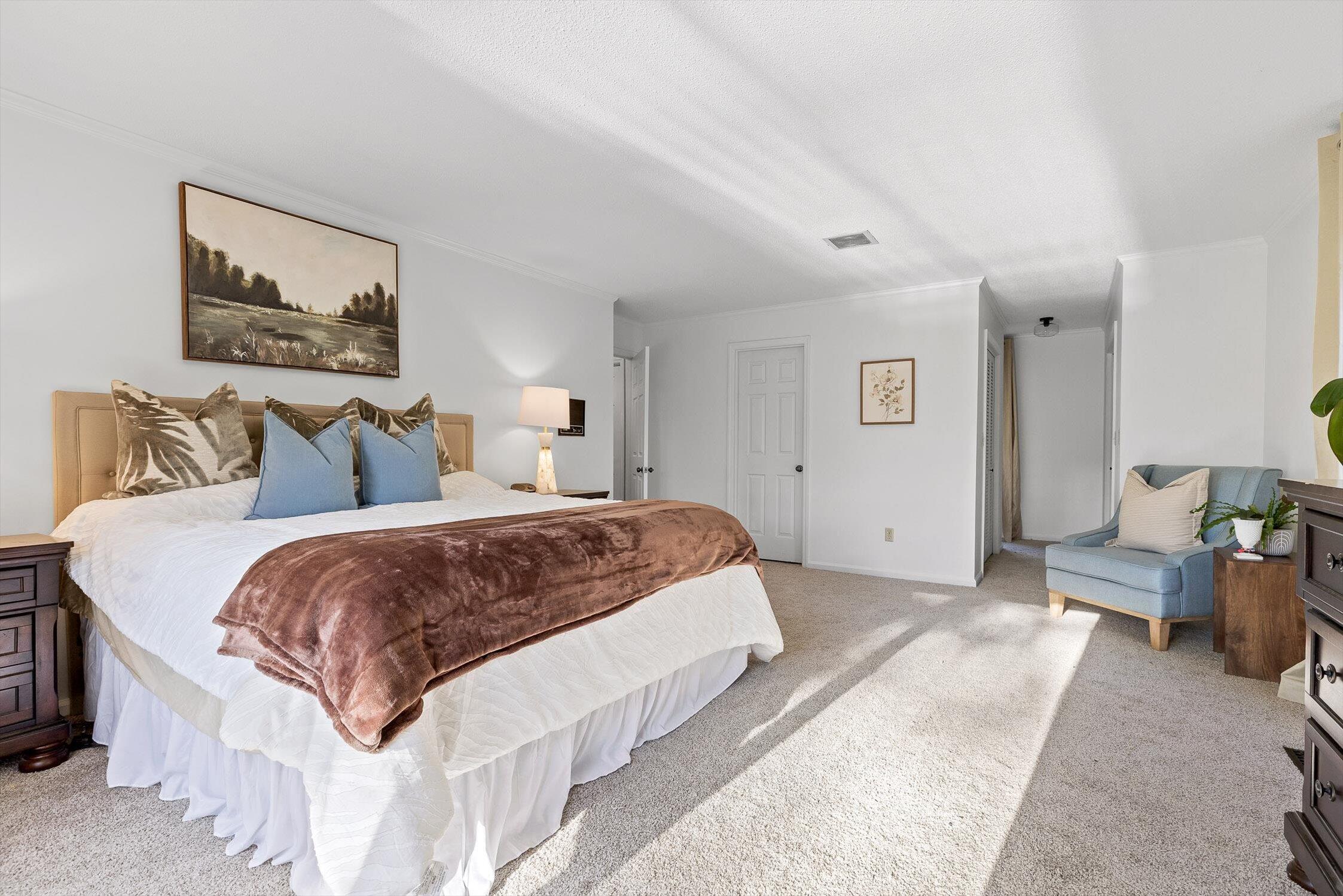 8124 Pierpoint Drive, Harrison