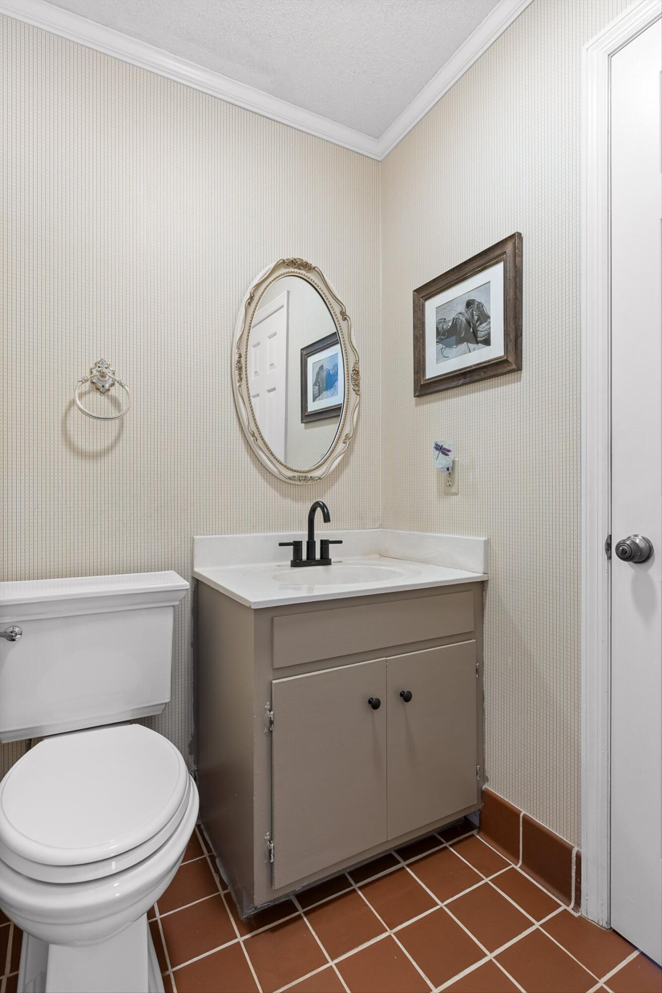 8124 Pierpoint Drive, Harrison